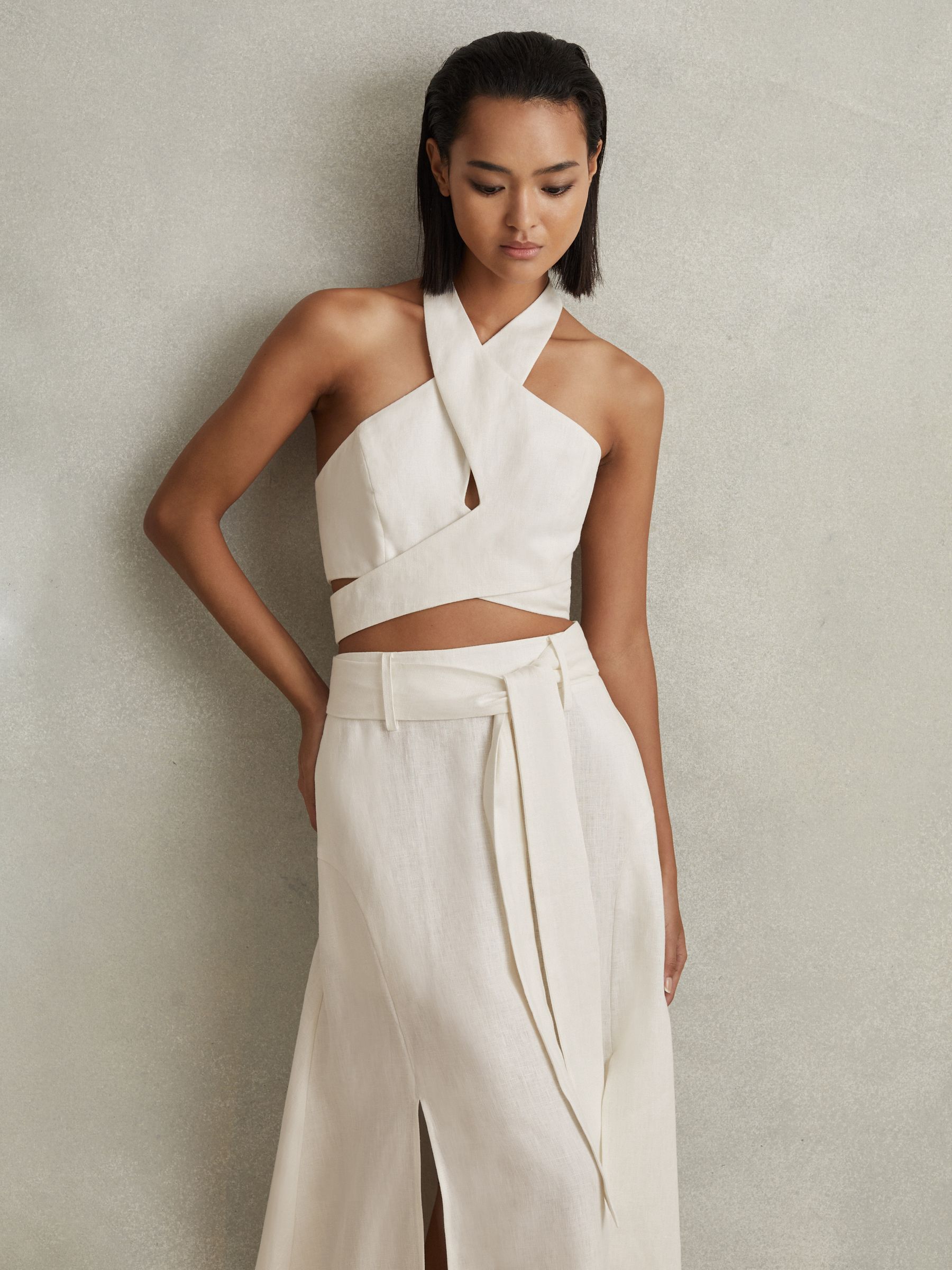 Linen Halter Neck Cropped Top in White