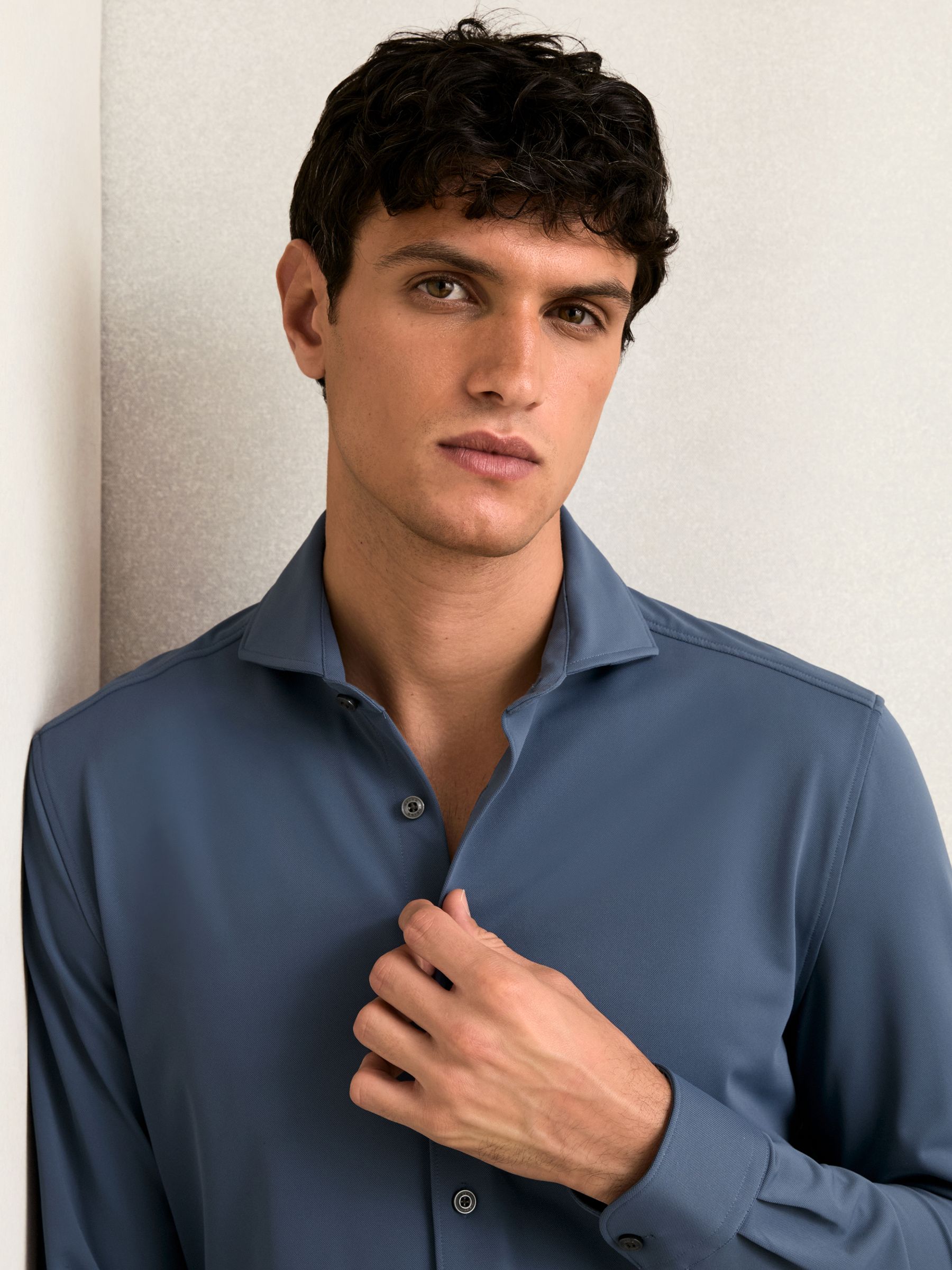 Stretch Jersey Cutaway-Collar Shirt in Dark Airforce Blue