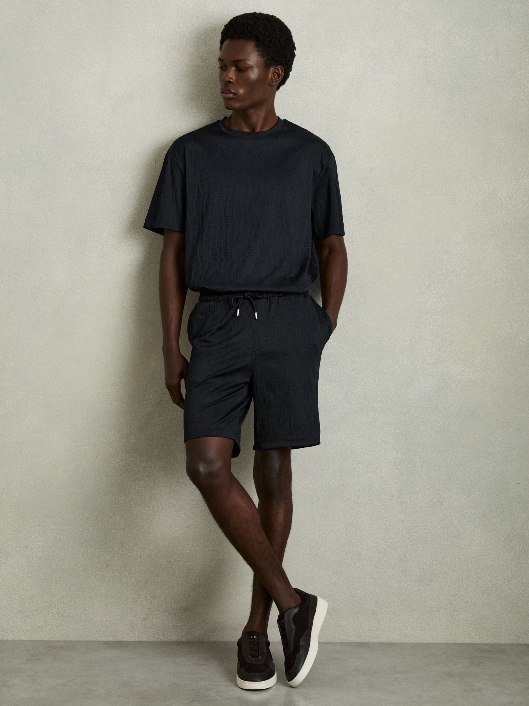 Wave Jacquard Drawstring Shorts in Navy