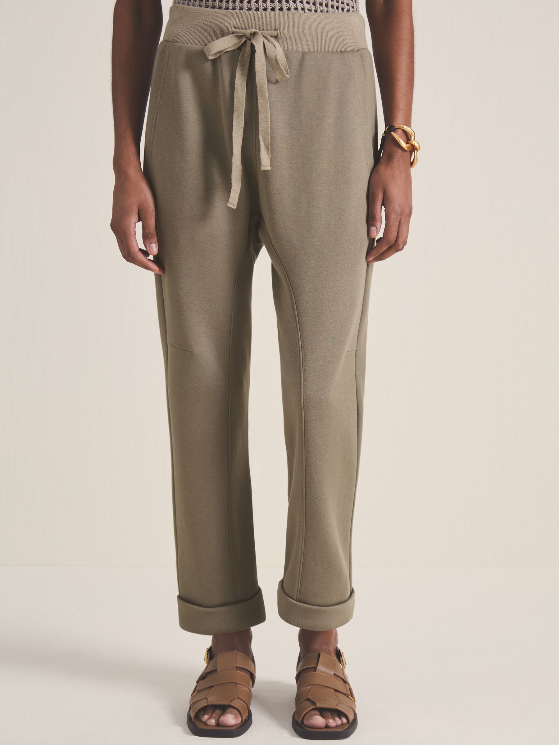 Reiss | Les 100 Ciels Jersey Joggers in Sage Green