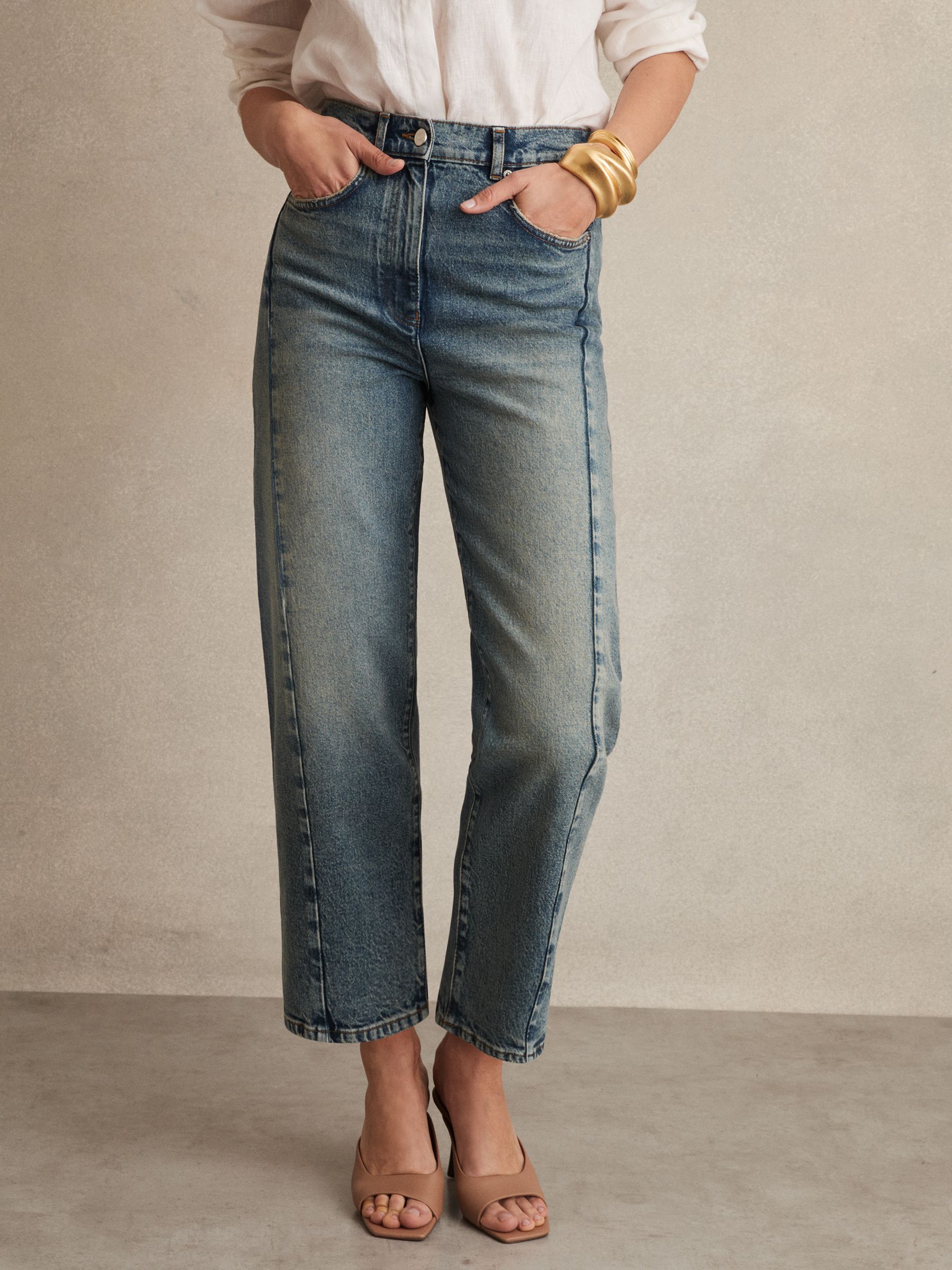 Barrel-Leg Seam Jeans in Mid Blue