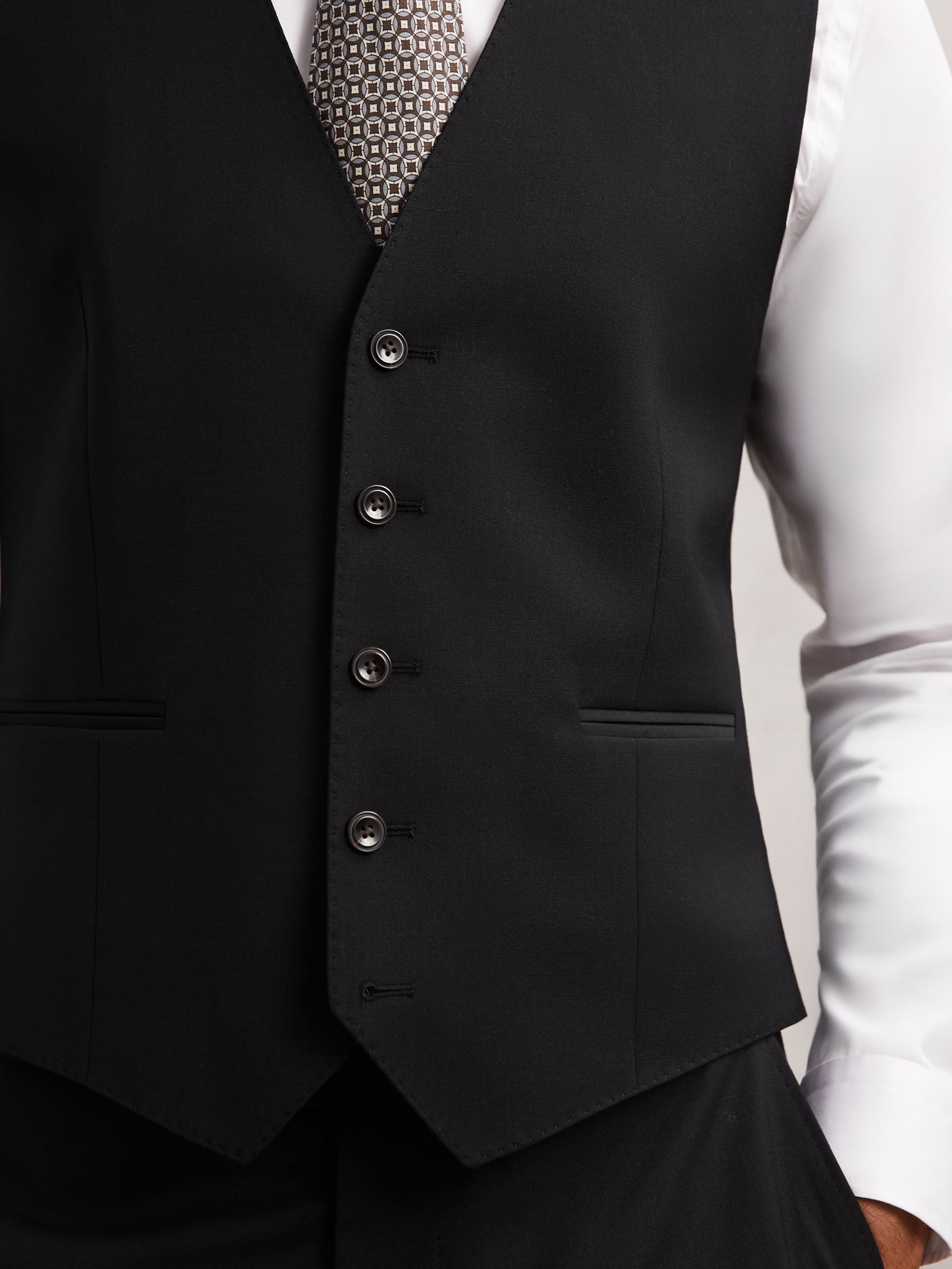 Wool-Blend Slim-Fit Waistcoat in Black