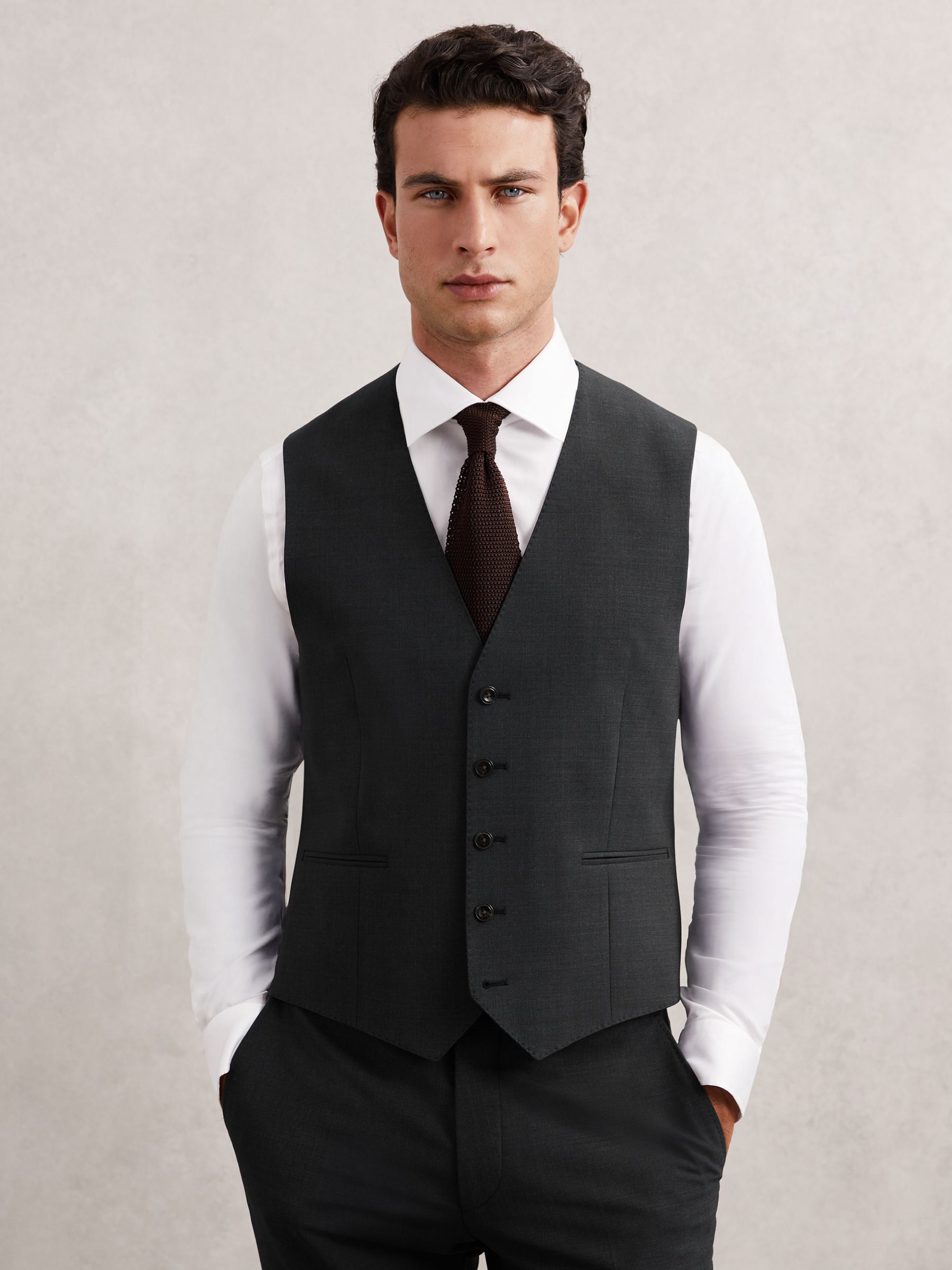 Wool-Blend Slim-Fit Waistcoat in Grey