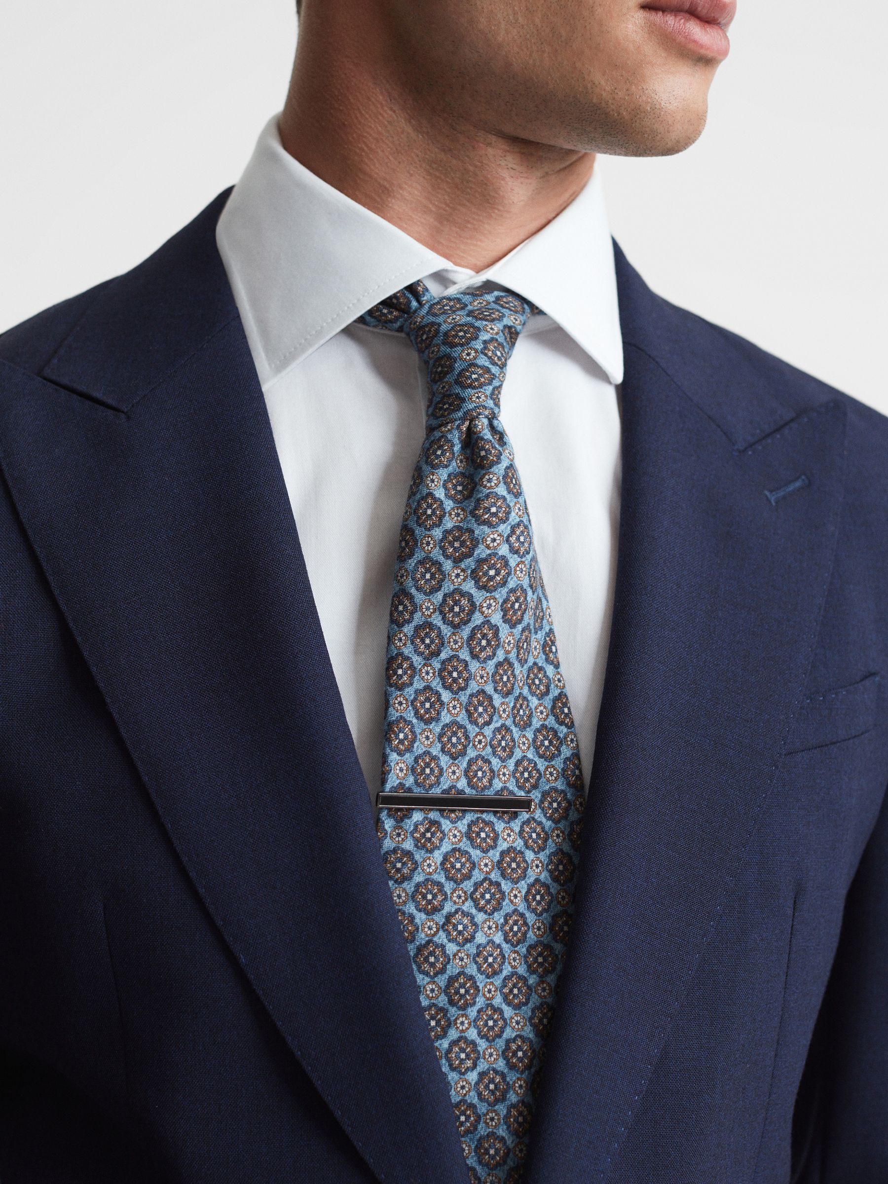 Onyx Tie Bar in Gunmetal/Onyx