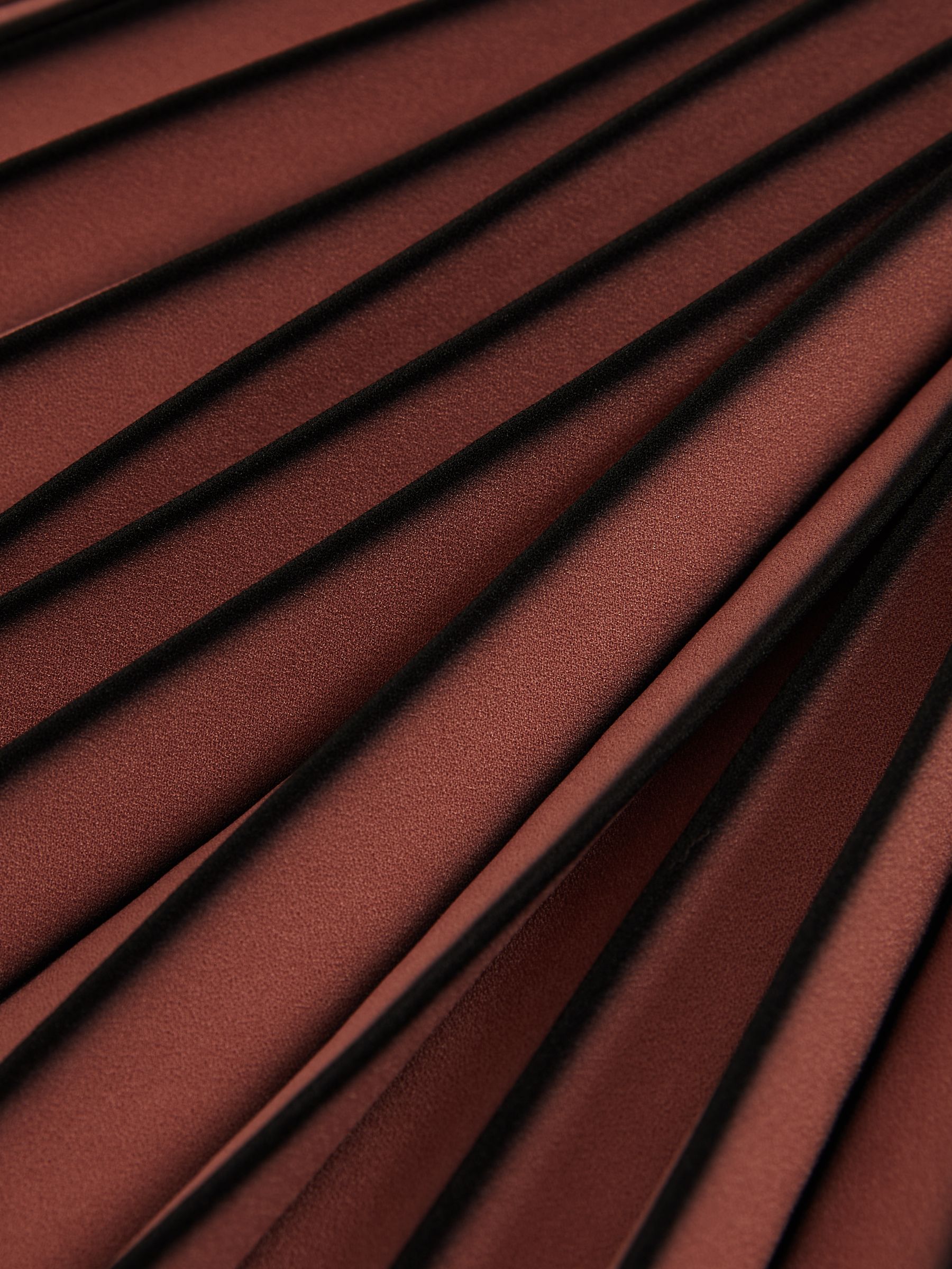 Ombré Pleated Midi Skirt in Black/Pink