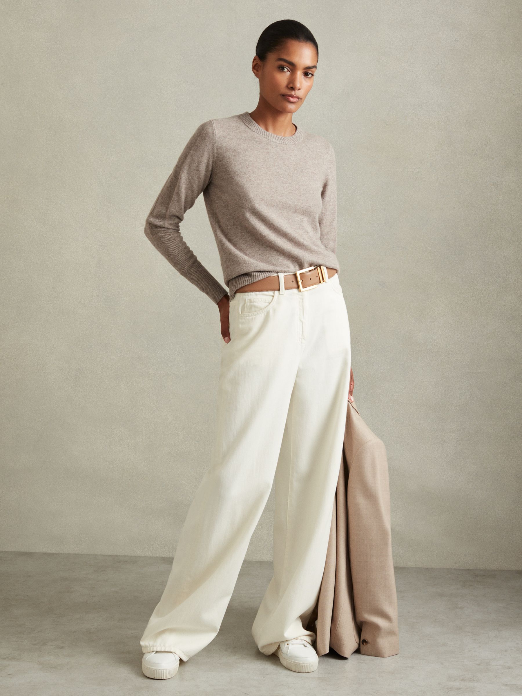 Wool Blend Crew Neck Jumper with Cashmere in Neutral