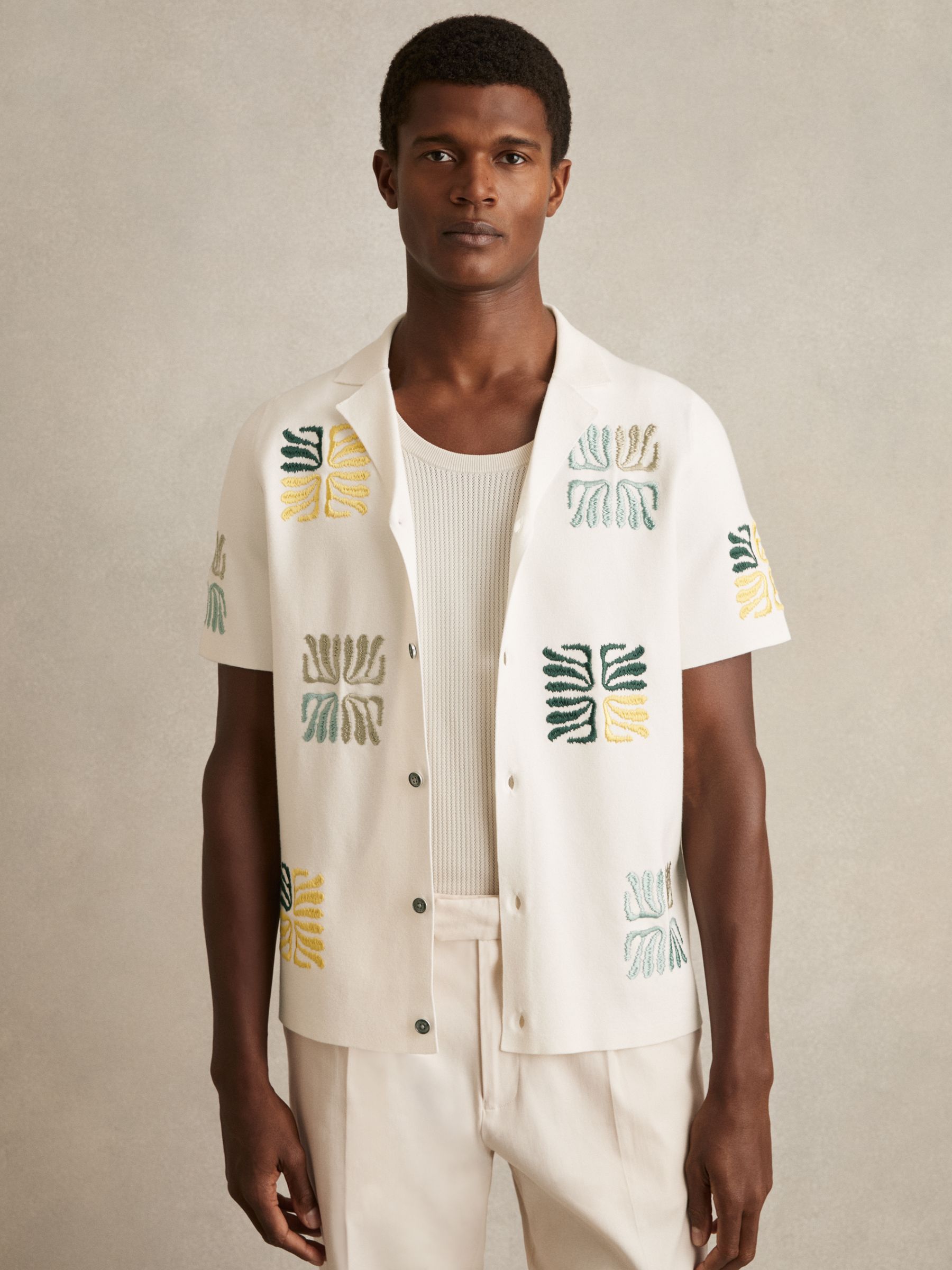 Reef-Embroidery Cuban-Collar Shirt in Optic White