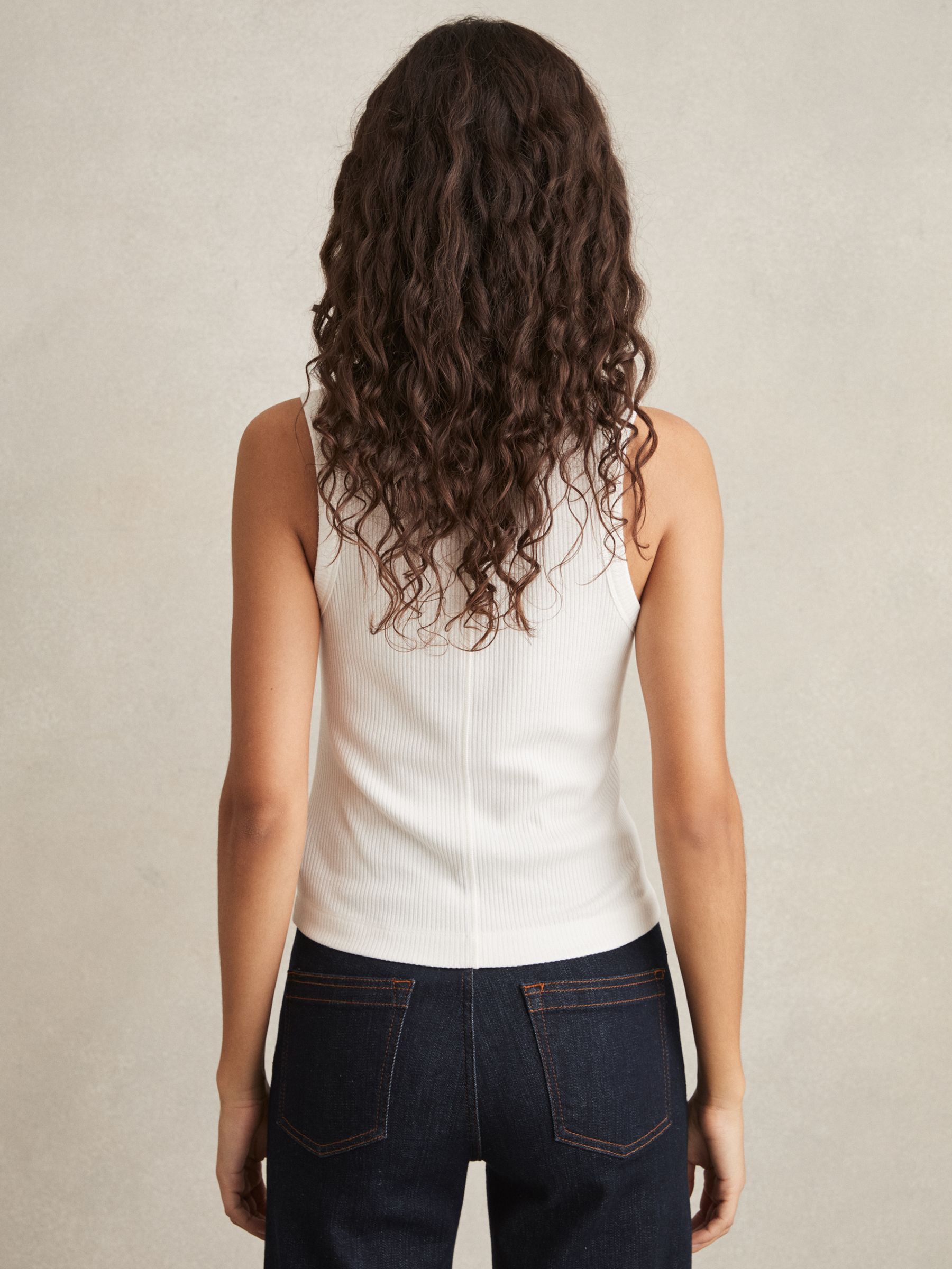 Fine-Rib Button-Placket Vest in White