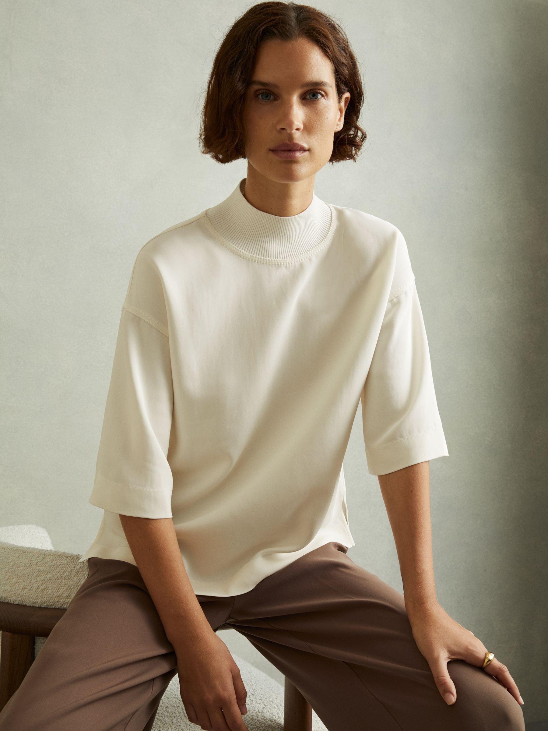 Oversized Rib-Neck T-Shirt in Ivory