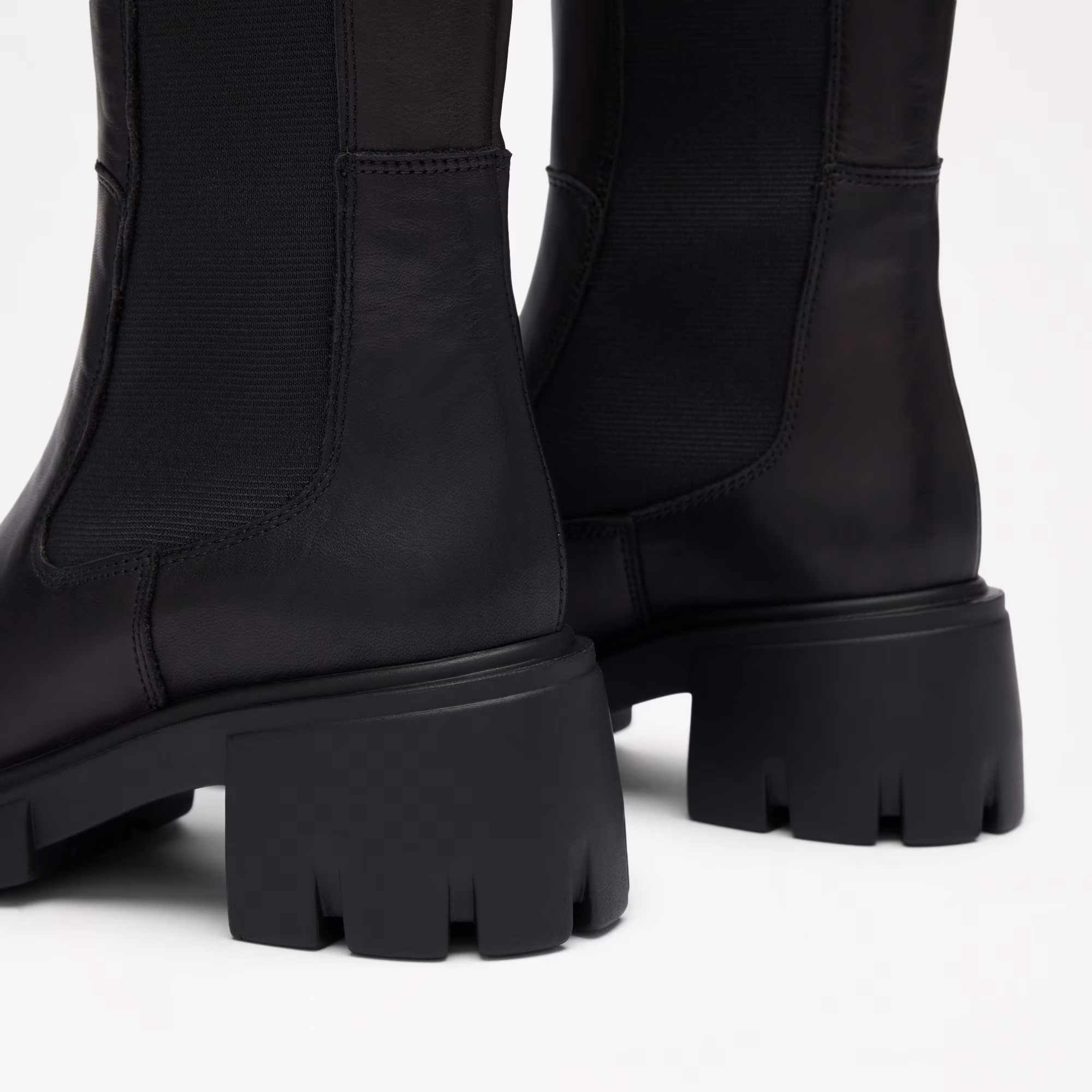 City Hi<br>Knee High Chelsea Boot