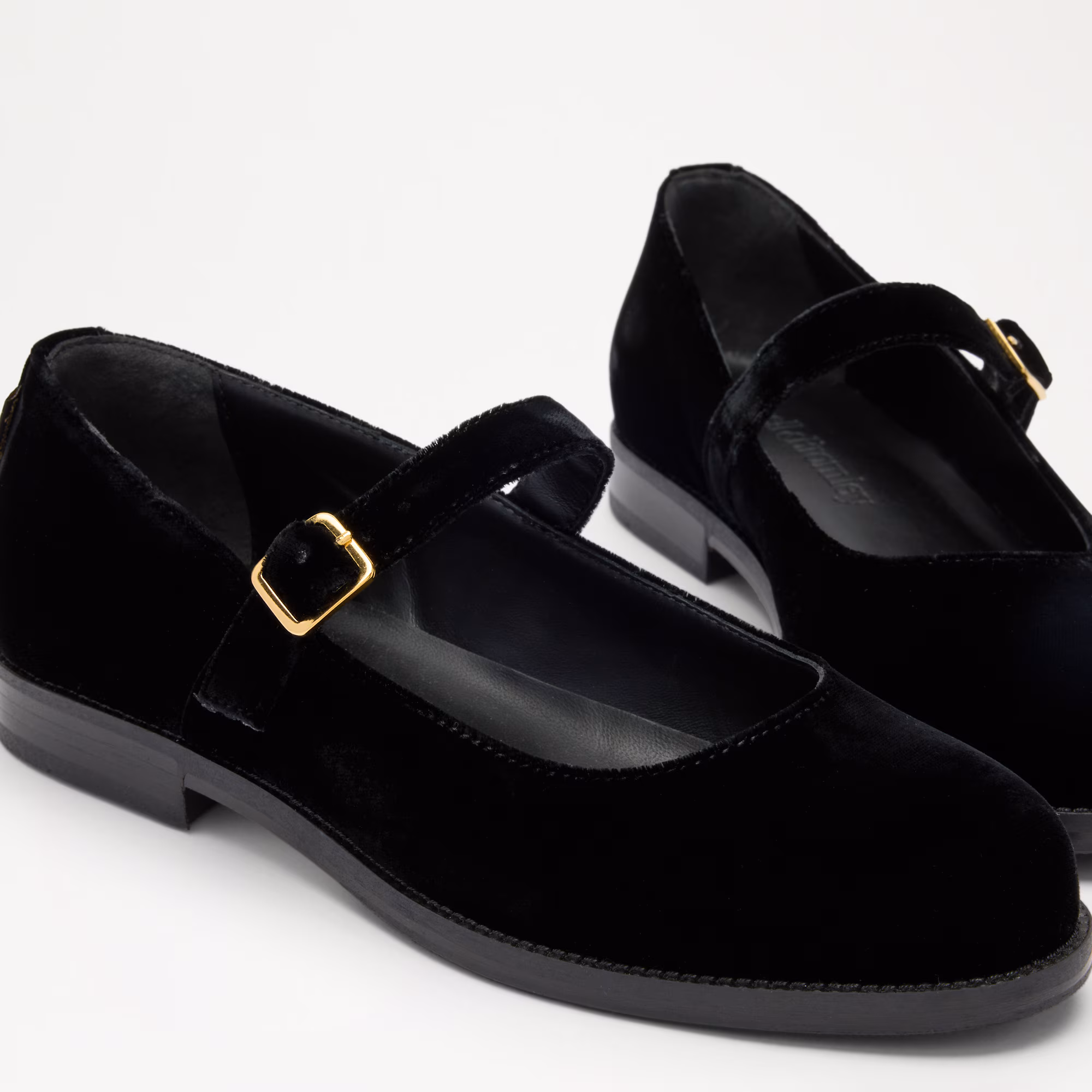 Dotty<br>Mary Jane Flat