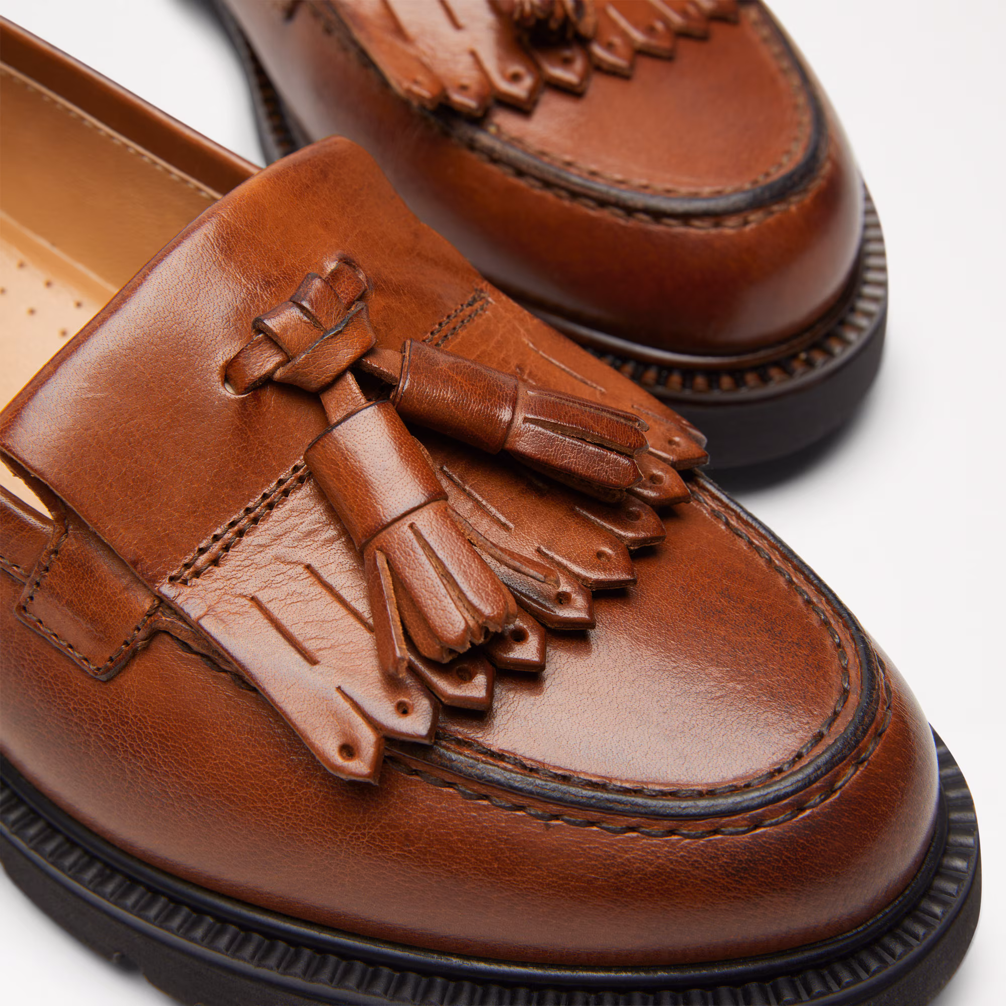 Dorchester<br>Lug Tassel Loafer