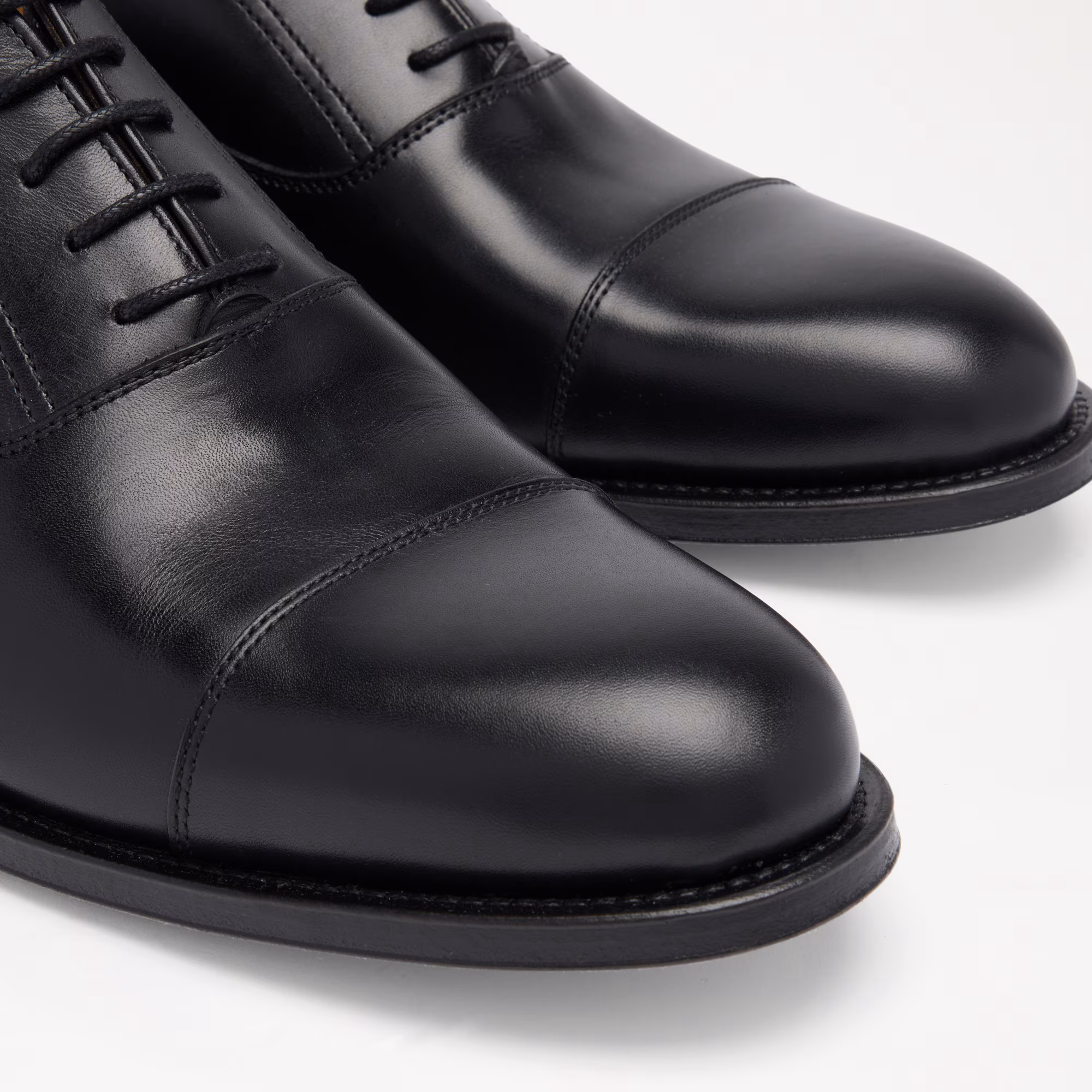 Barton Oxford<br>Lace-Up Oxford