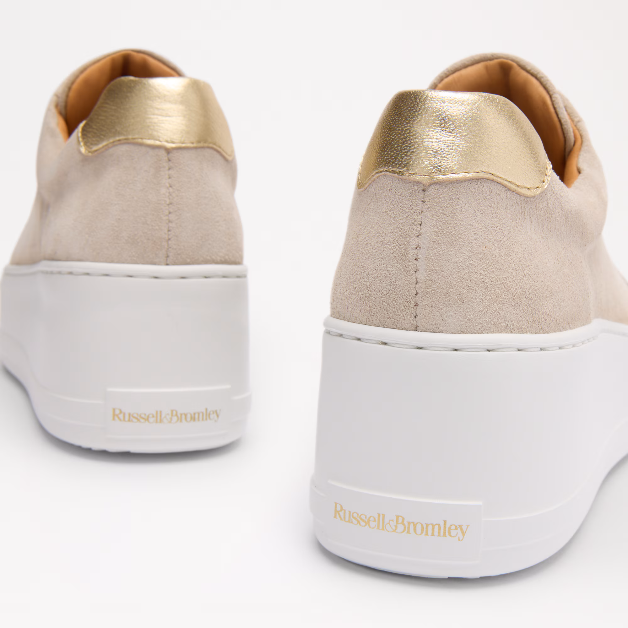 Park Up<br>Laceless Flatform Trainer