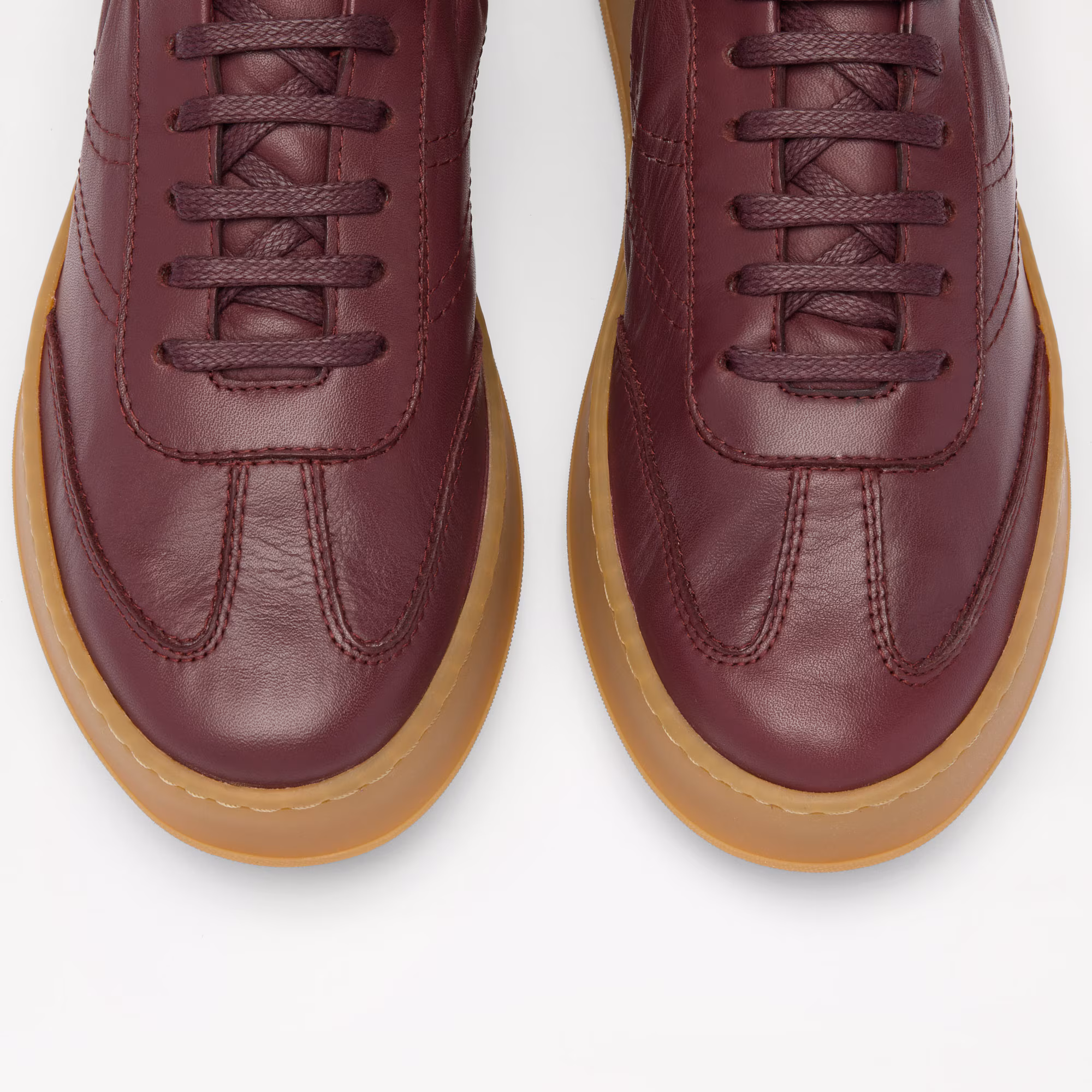 Blounce<br>Rouched Back Trainer