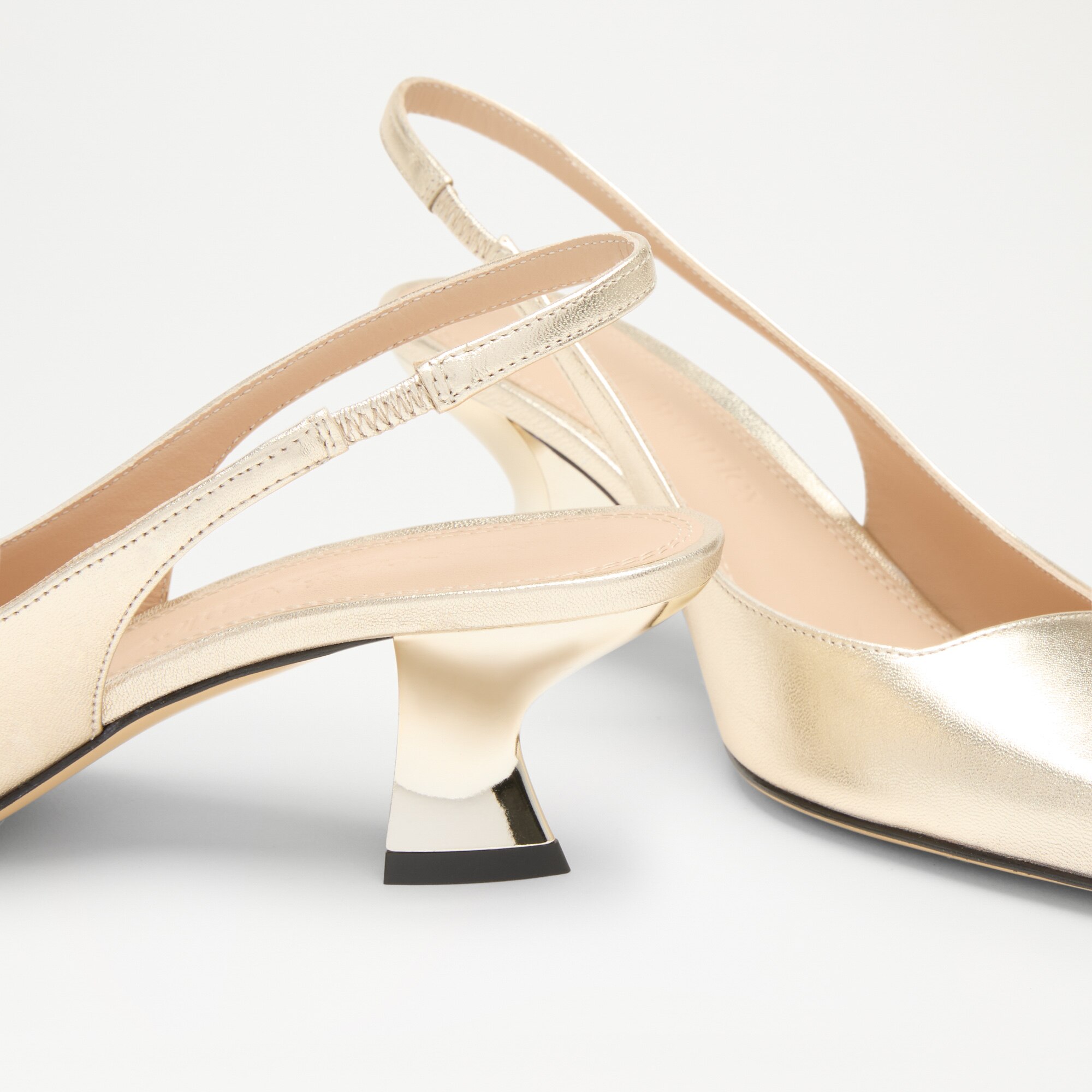 Slingpoint<br>Slingback Kitten Heel