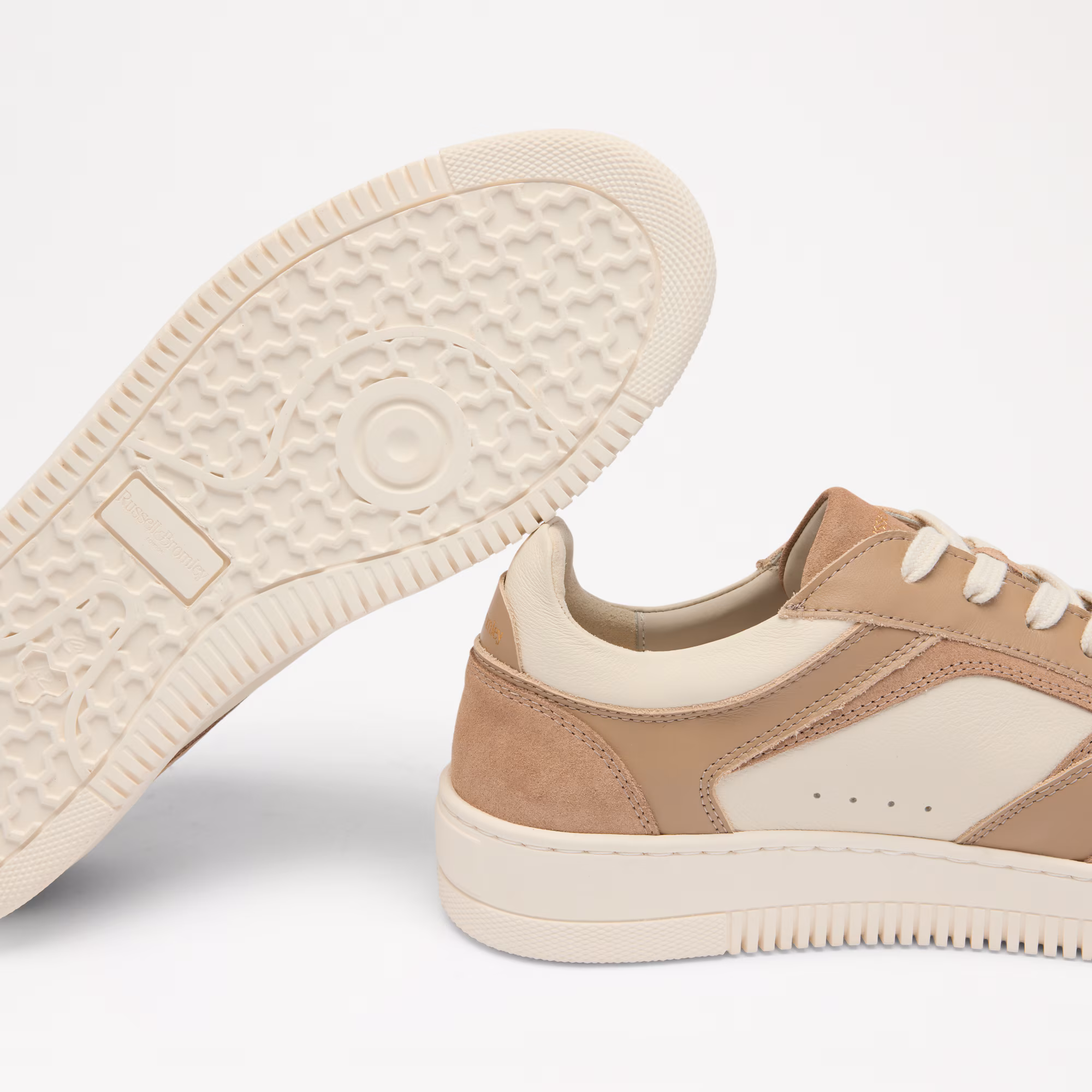 Newton<br>Oxford Lace Trainer