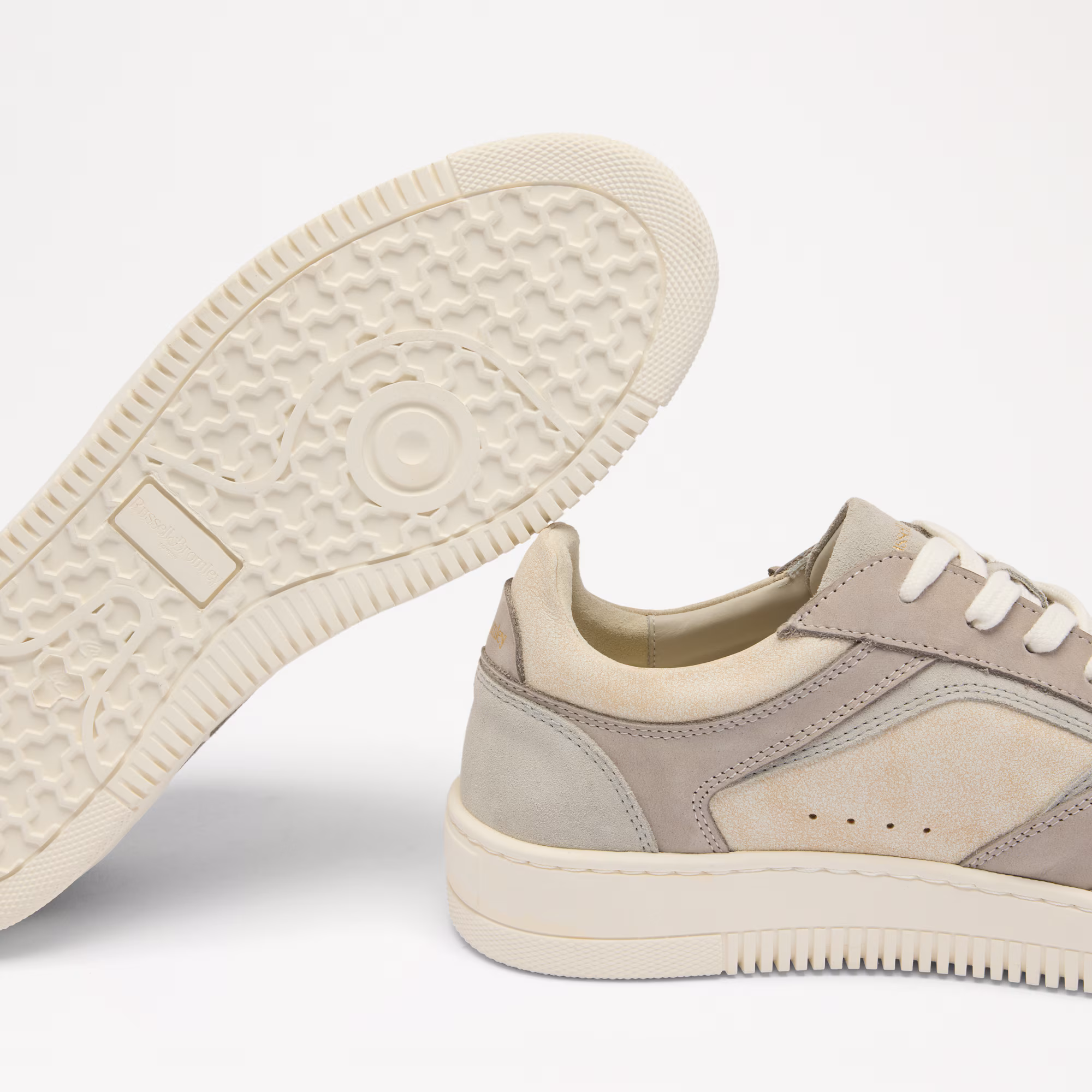 Newton<br>Oxford Lace Trainer