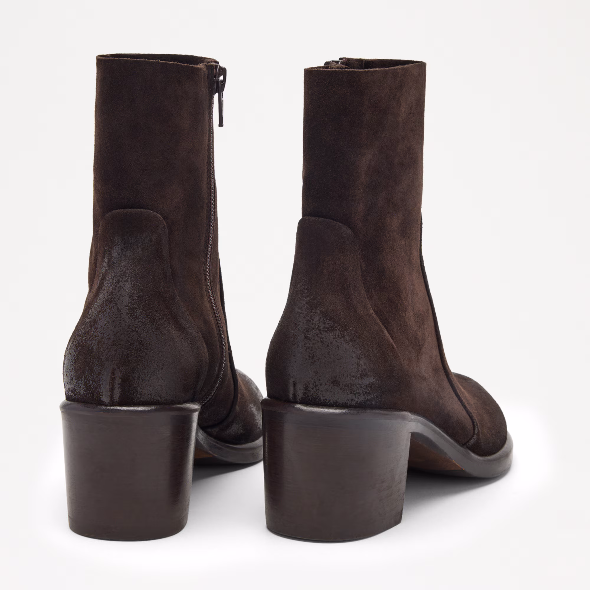 Kicking<br>Slim Ankle Boot