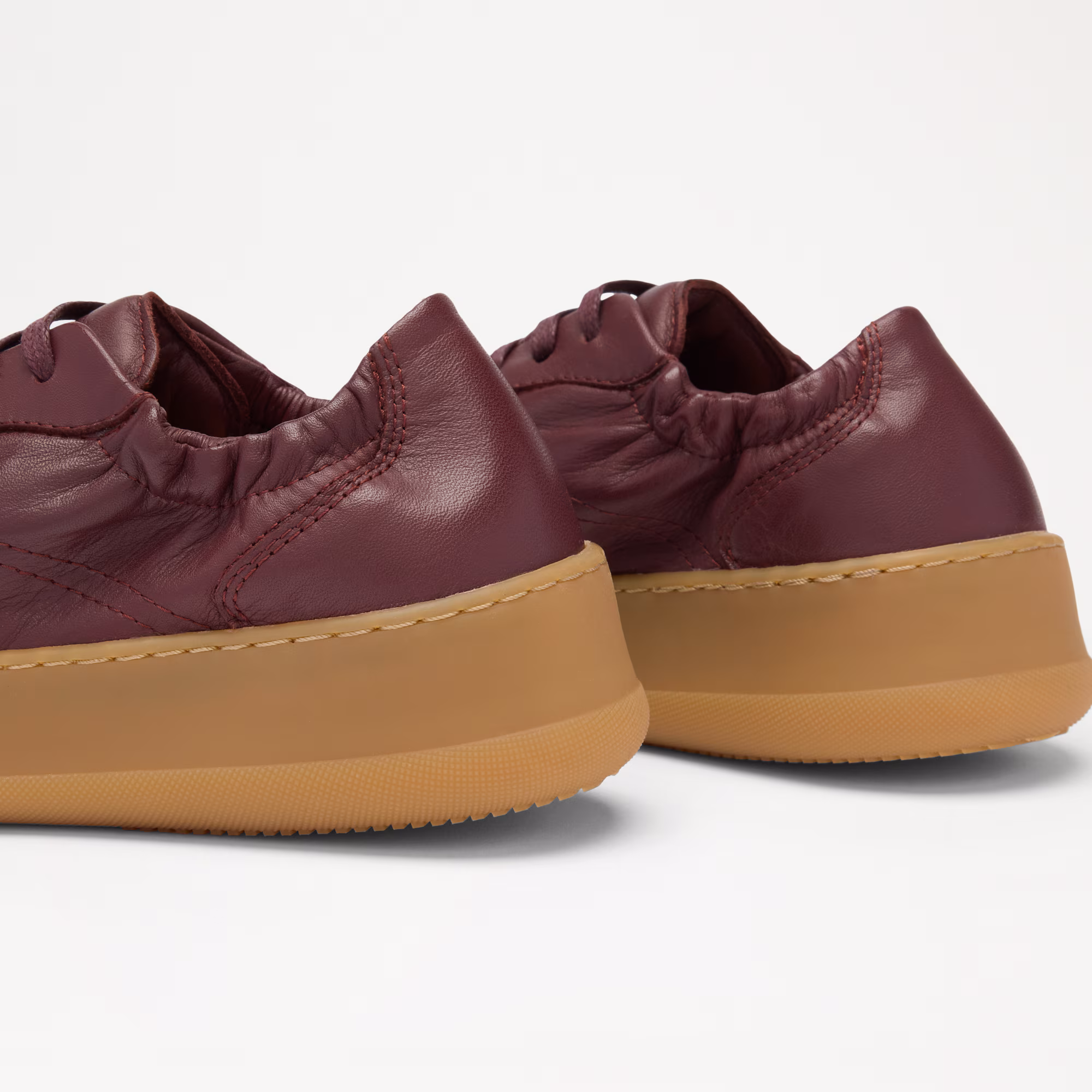 Blounce<br>Rouched Back Trainer