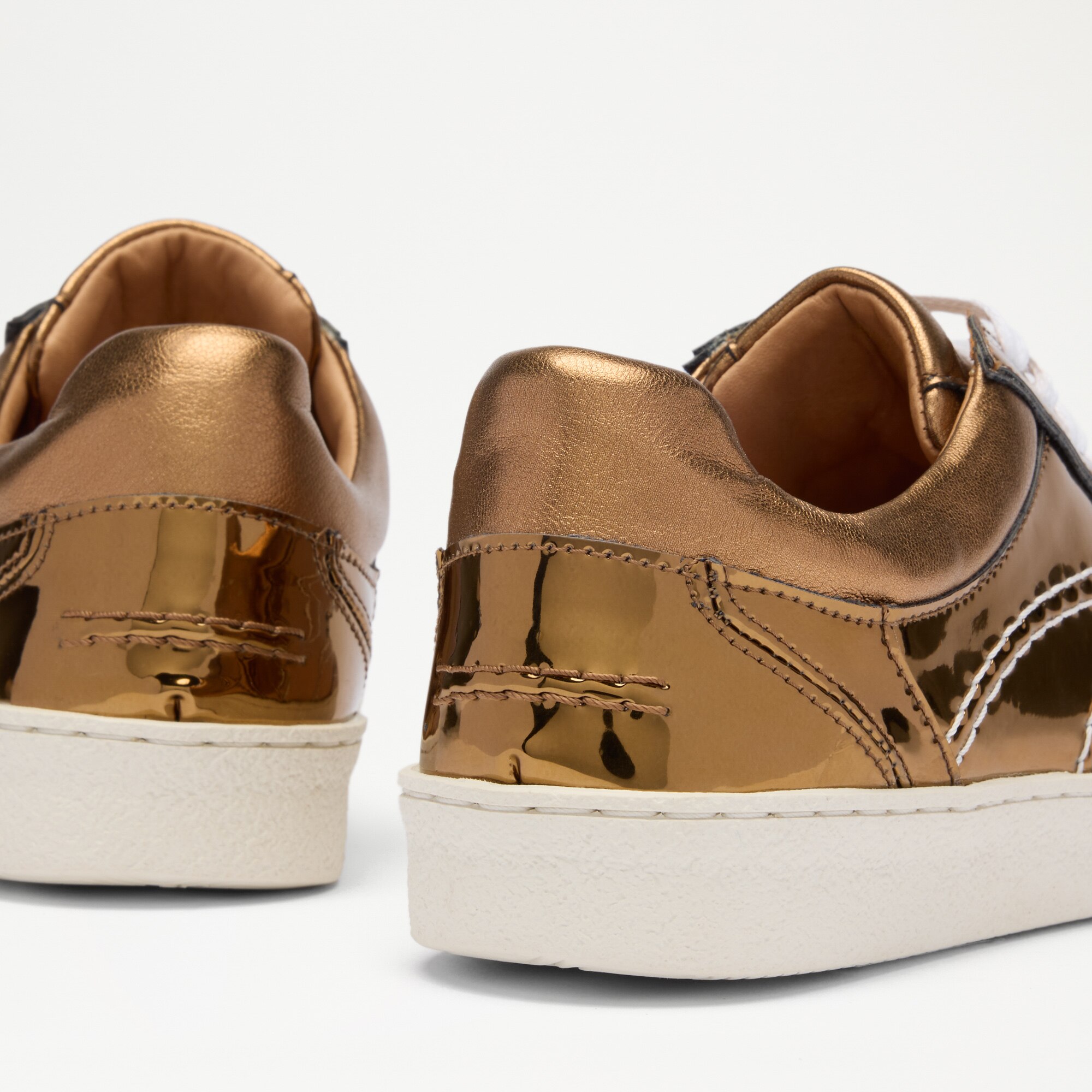 Elton<br>Slim Sole Lace Up