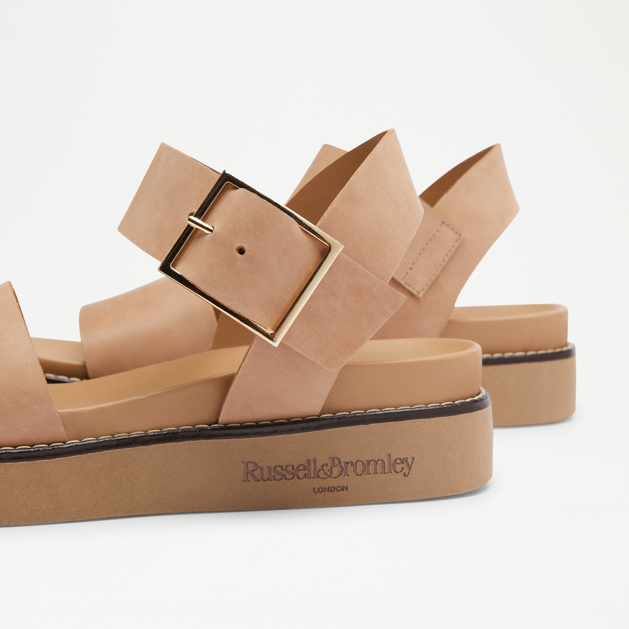 Boston<br>Flatform Sandal