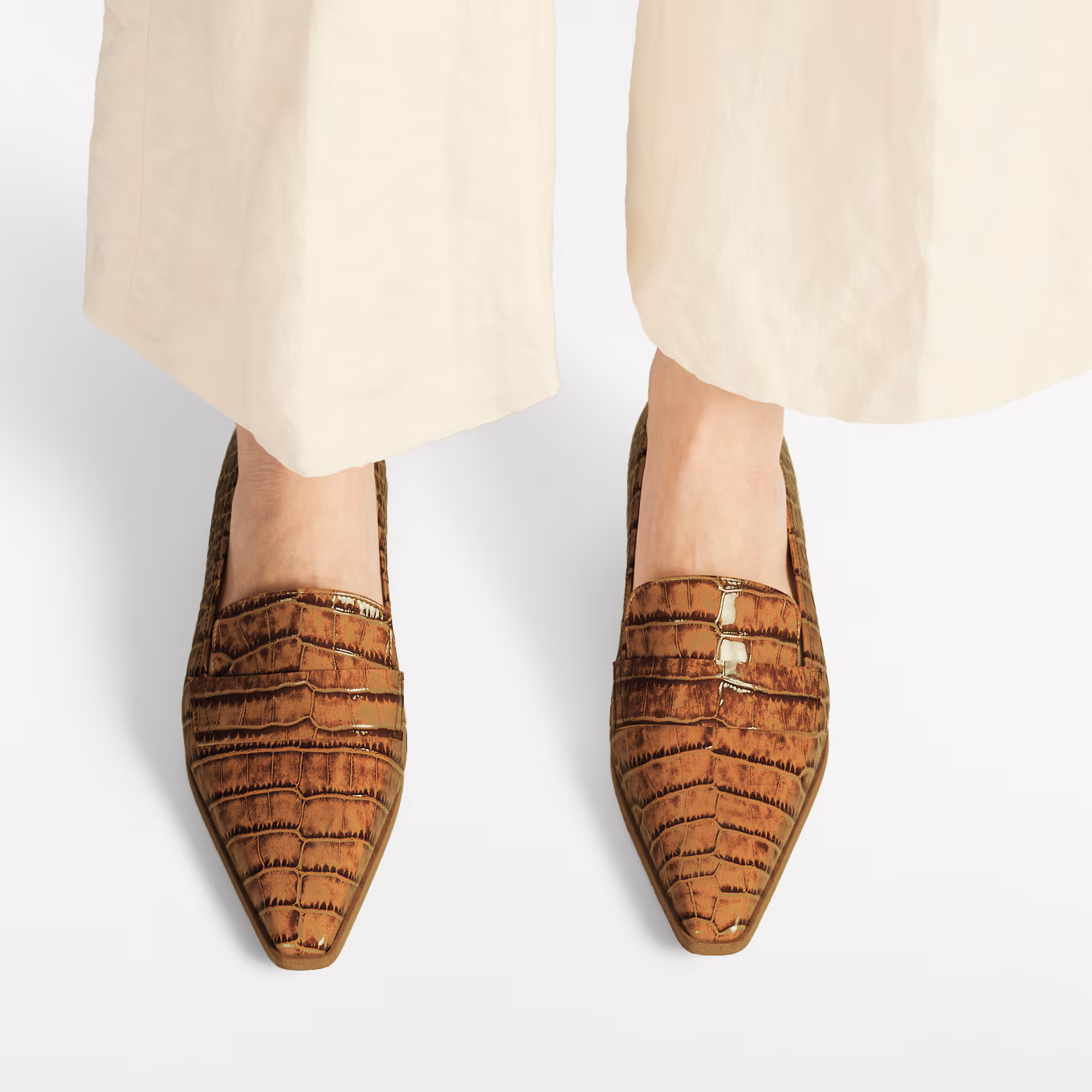 Totter Flat<br>Snipped Toe Loafer