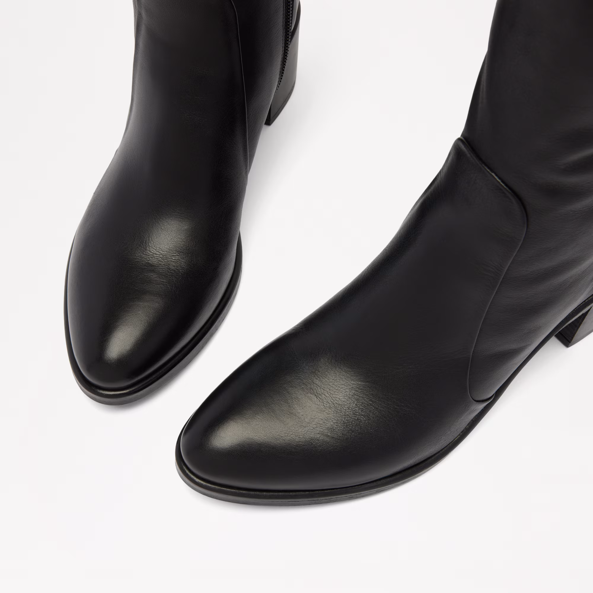 Kicking High<br>Slim Tall Boot
