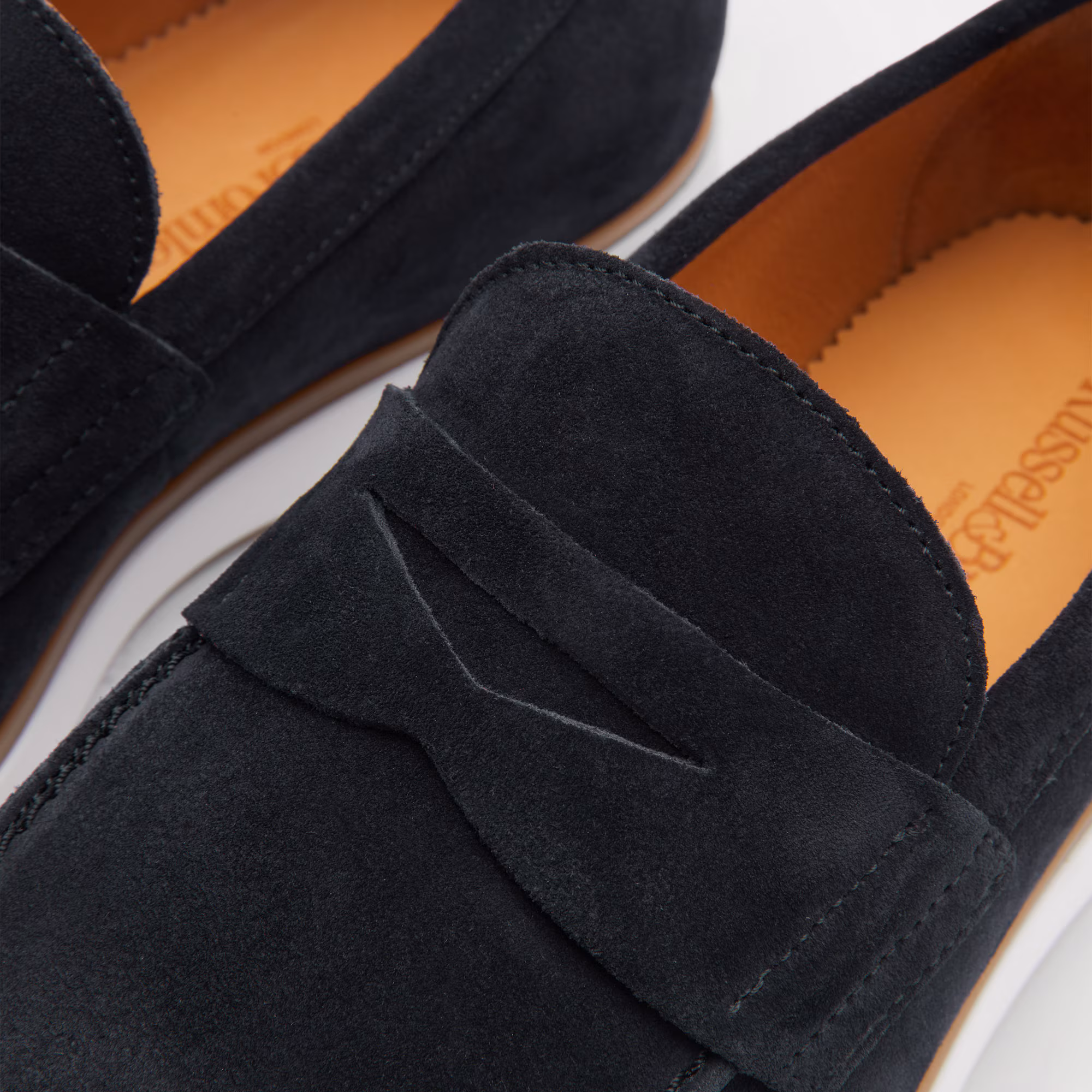 Benny<br>Easy Saddle Loafer