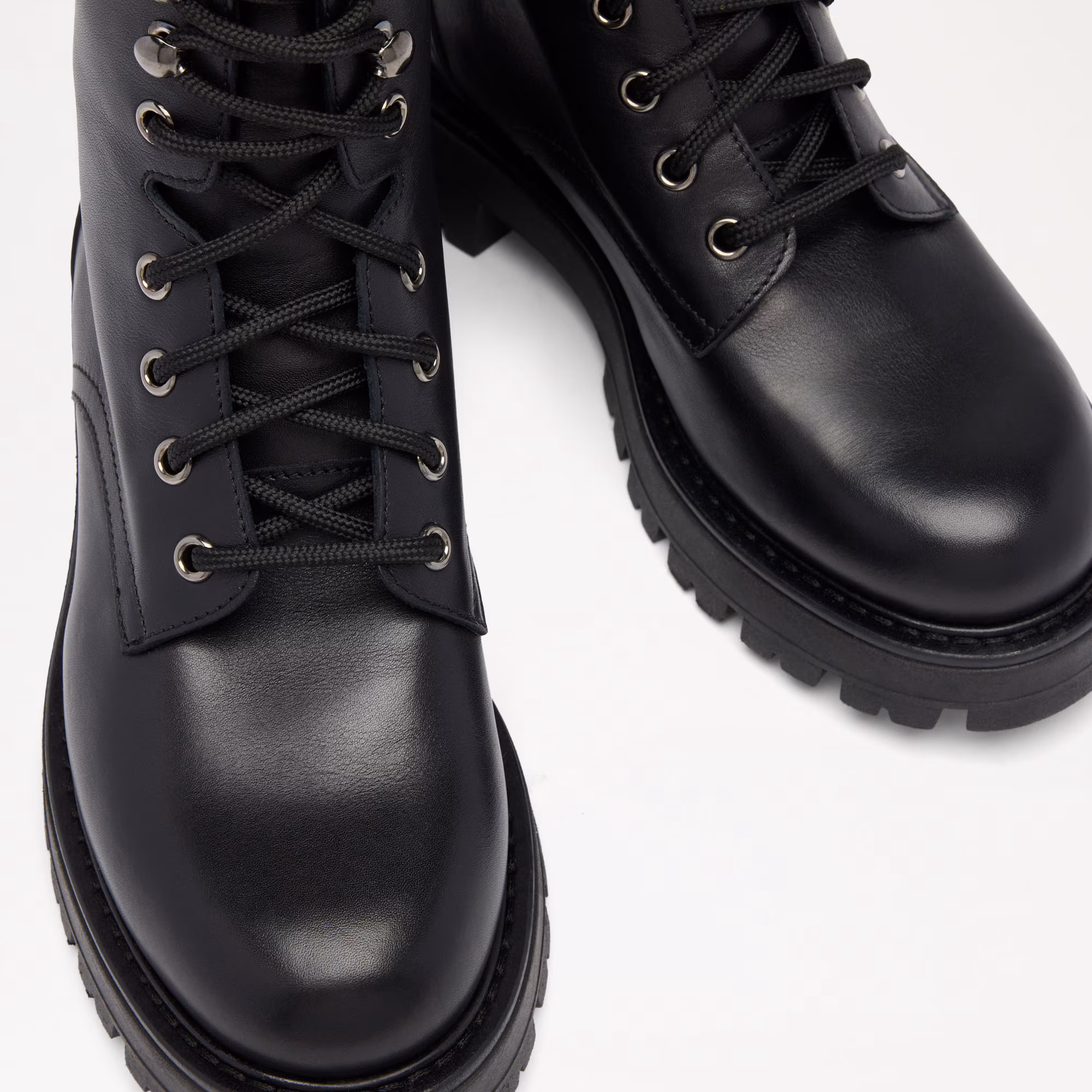 Henlow<br>Cleated Lace Up Ankle Boot
