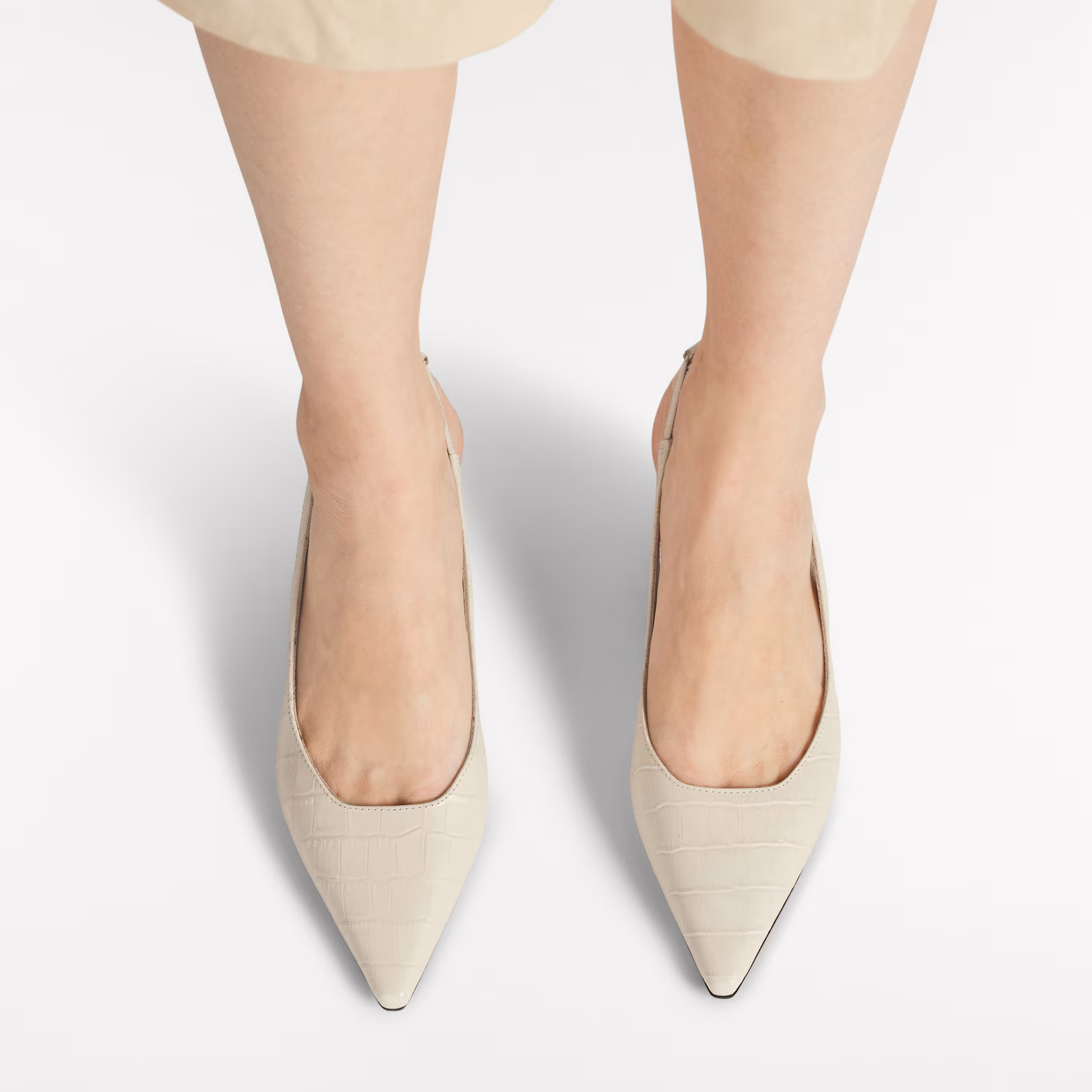Stand Out Sling<br>Slingback Kitten Heel