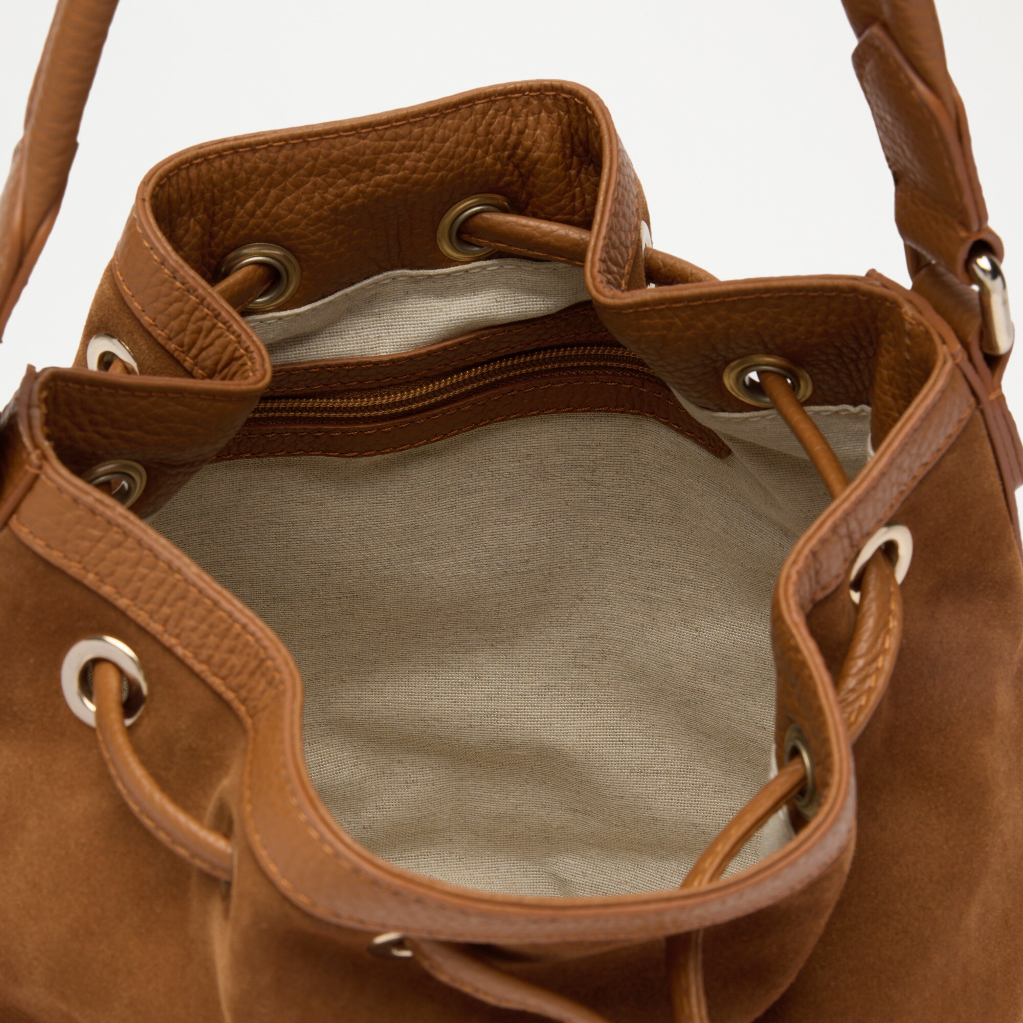 Hessle<br>Bucket Bag