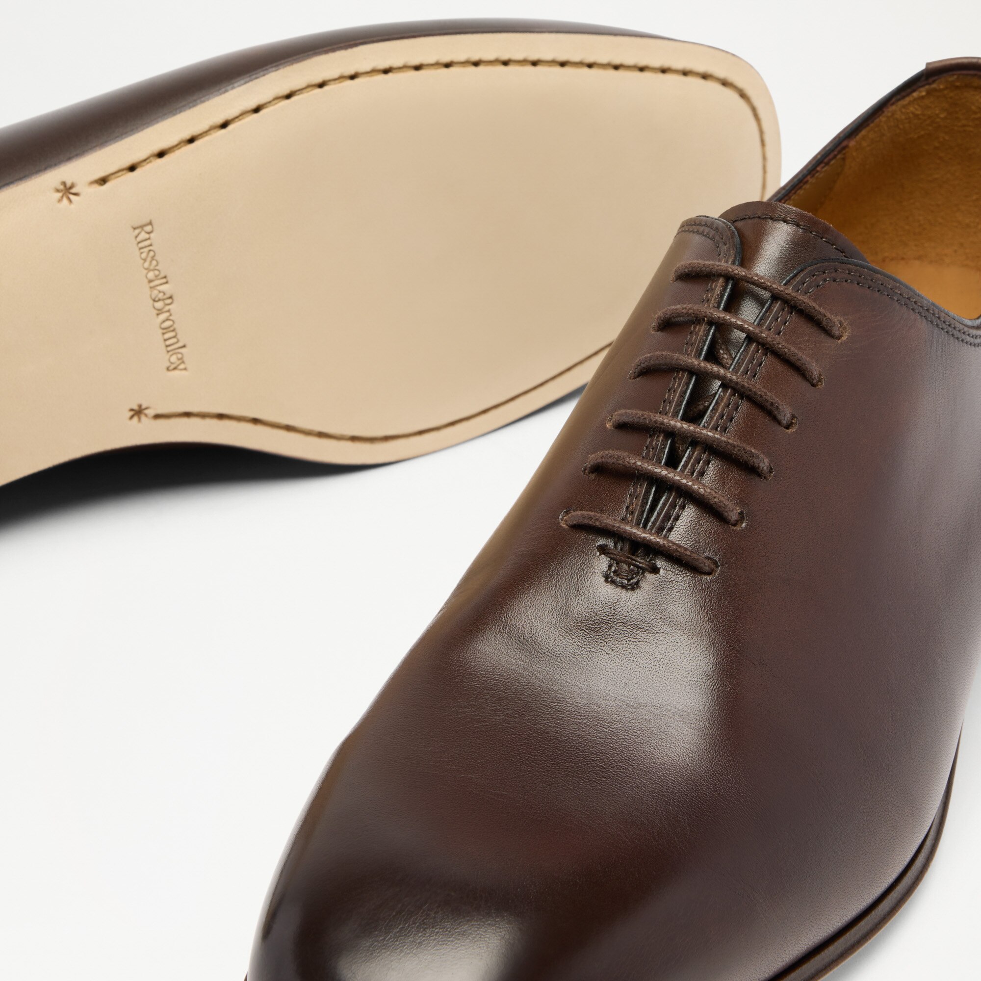 Bellagio Lace Up<br>Lace-Up Oxford