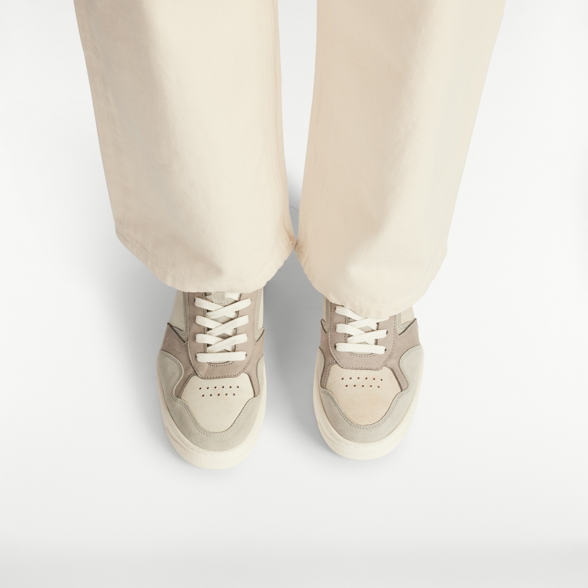 Newton<br>Oxford Lace Trainer