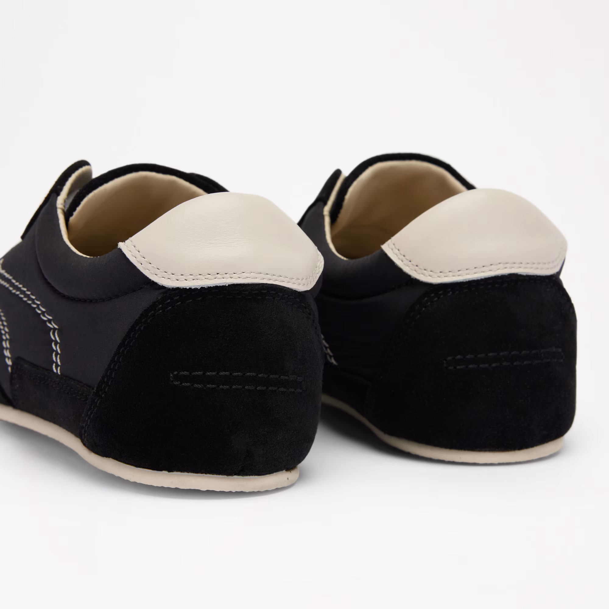 Cess<br>Ultra Thin Sole Trainer