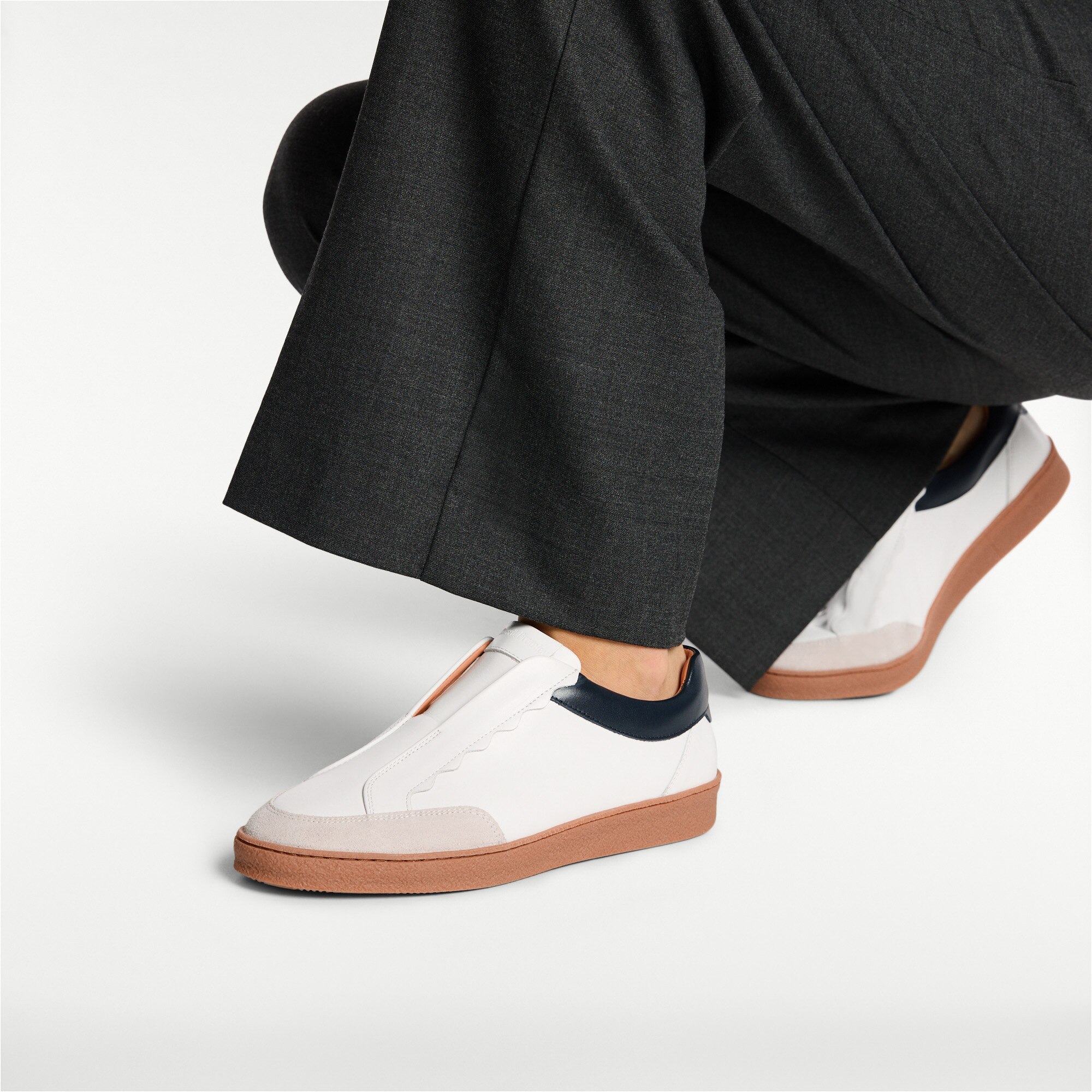 Roll Up<br>Scalloped Laceless Trainer