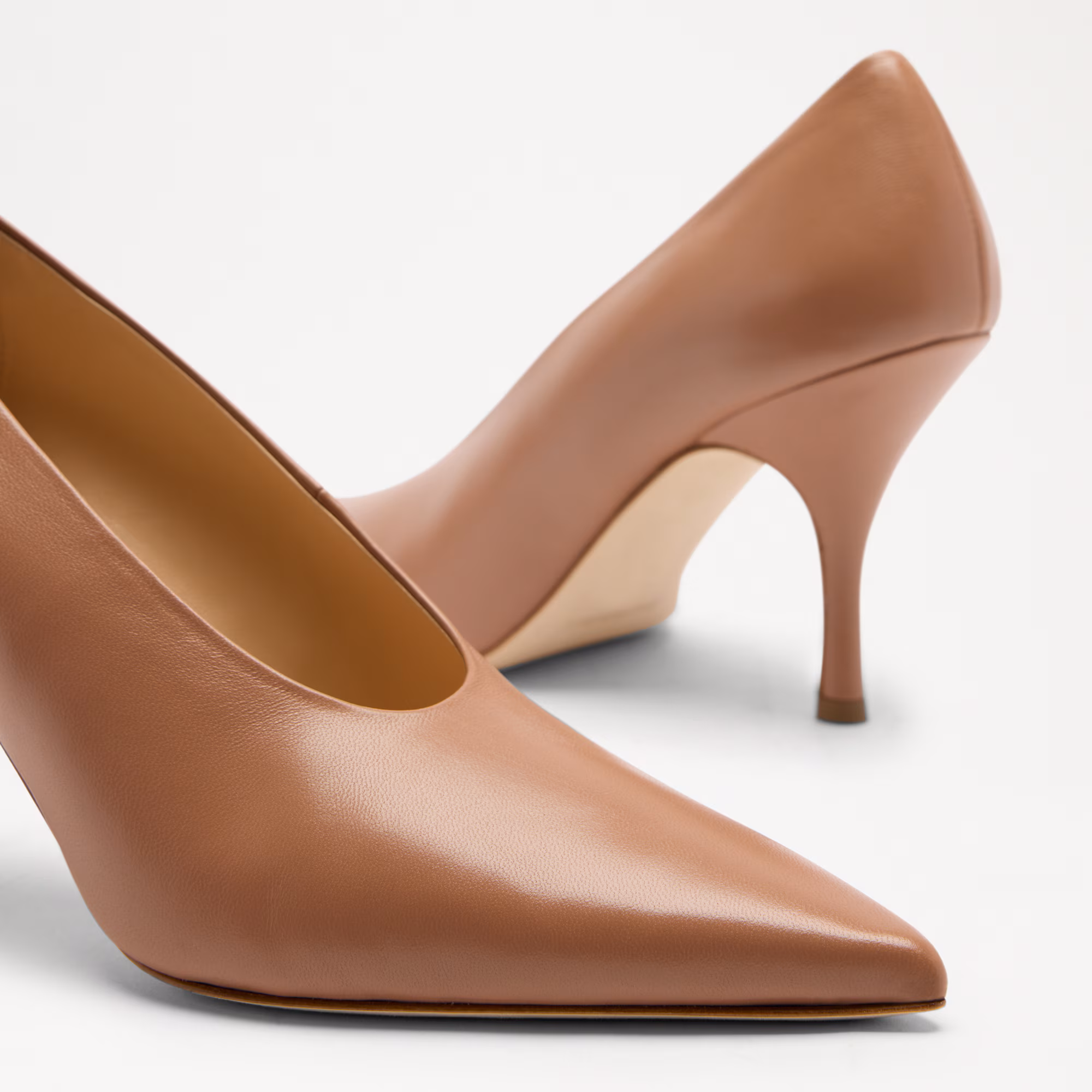 Easton<br>Mid Heel Court