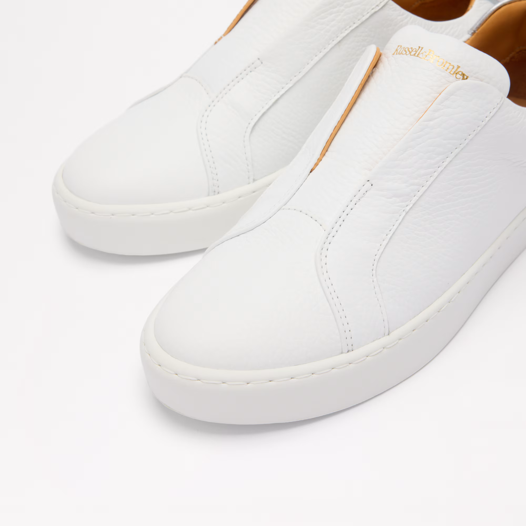 Pear<br>Laceless Trainer