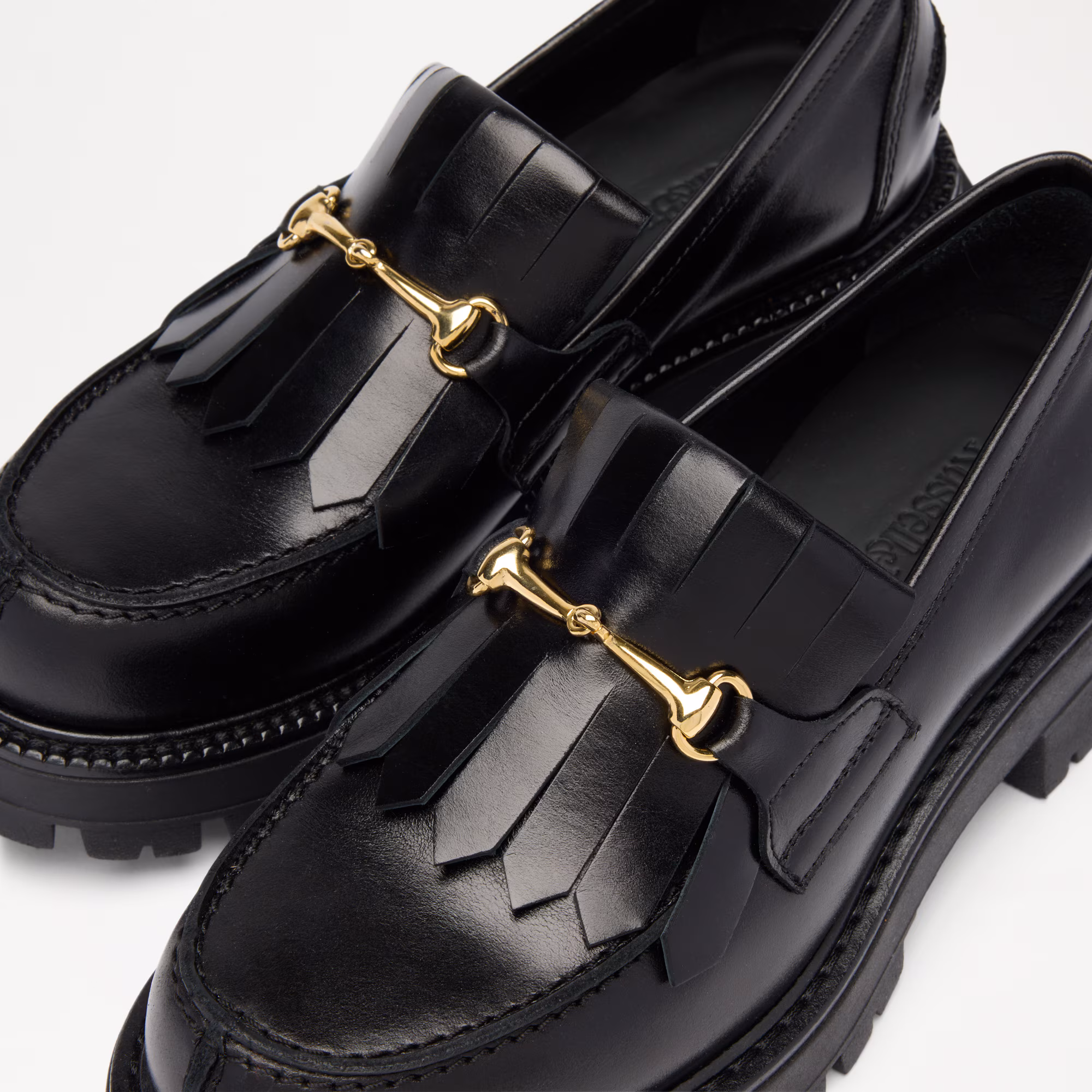 Mossley<br>Chunky Fringe Loafer
