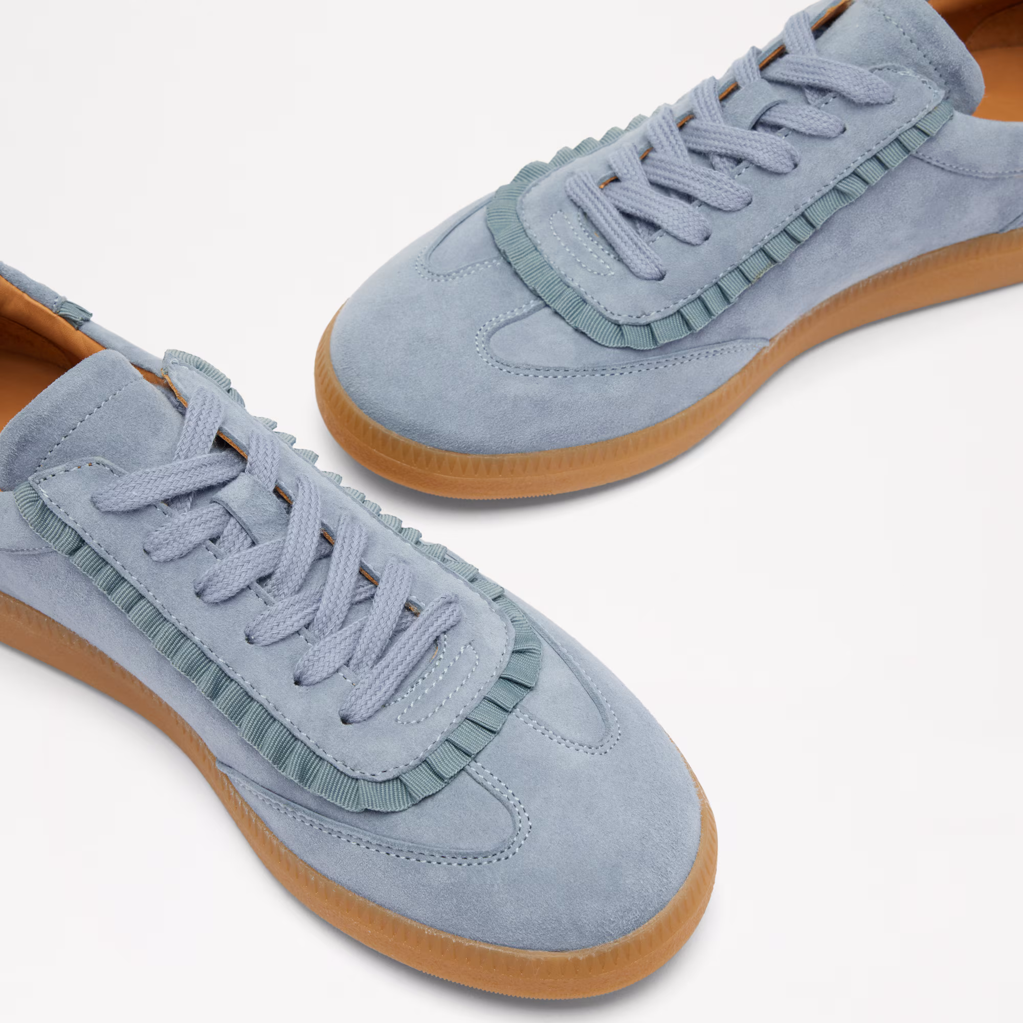 Nordic Ruffle<br>Thin Sole Trainer