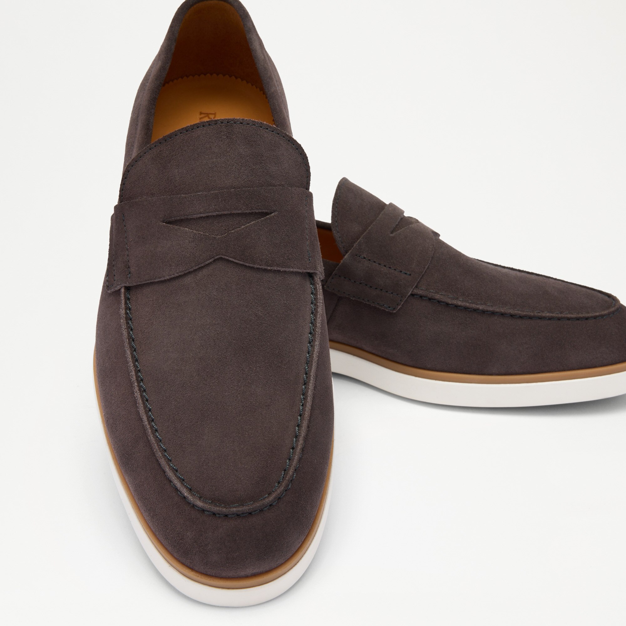 Benny<br>Easy Saddle Loafer