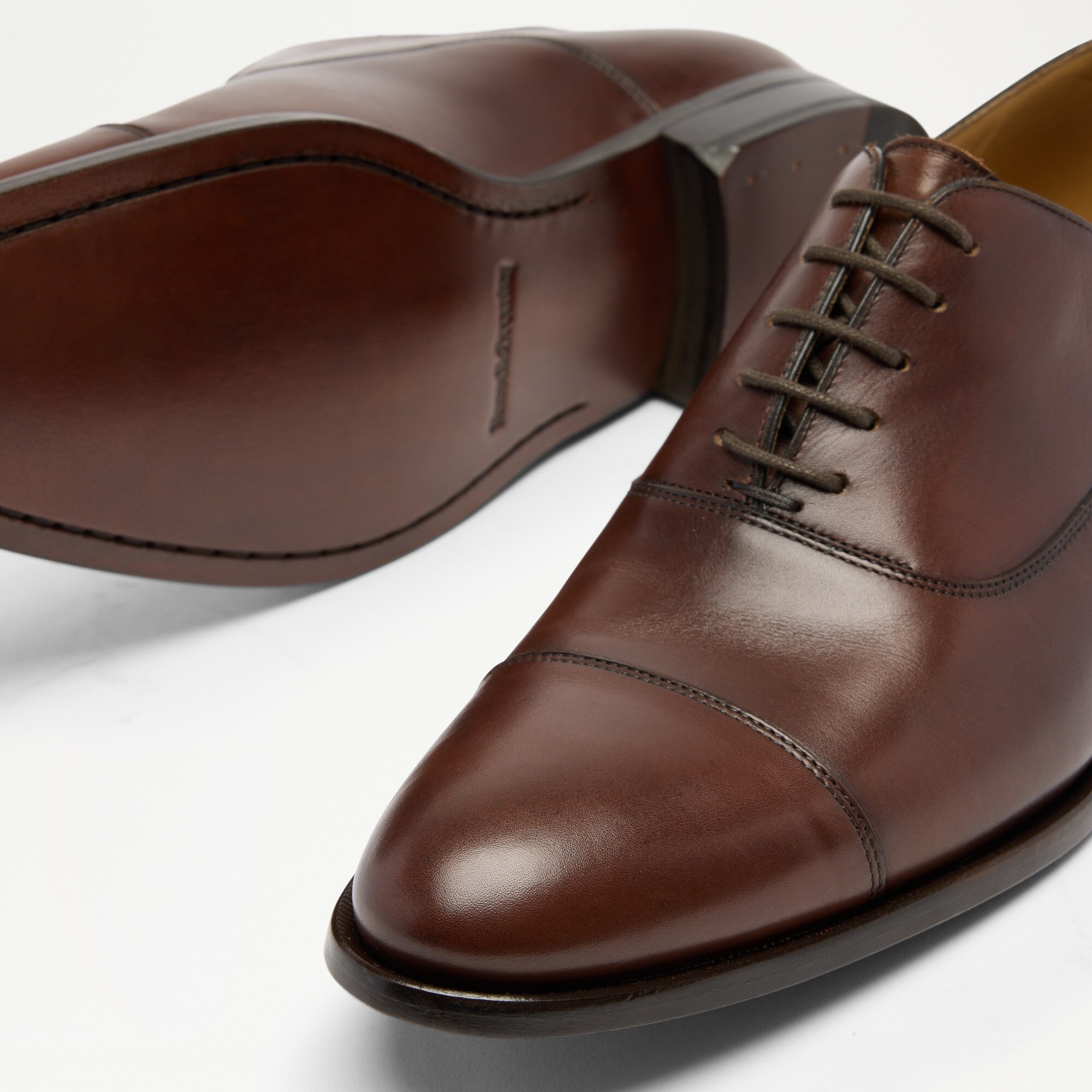 Cumulus<br>Toe-Cap Oxford