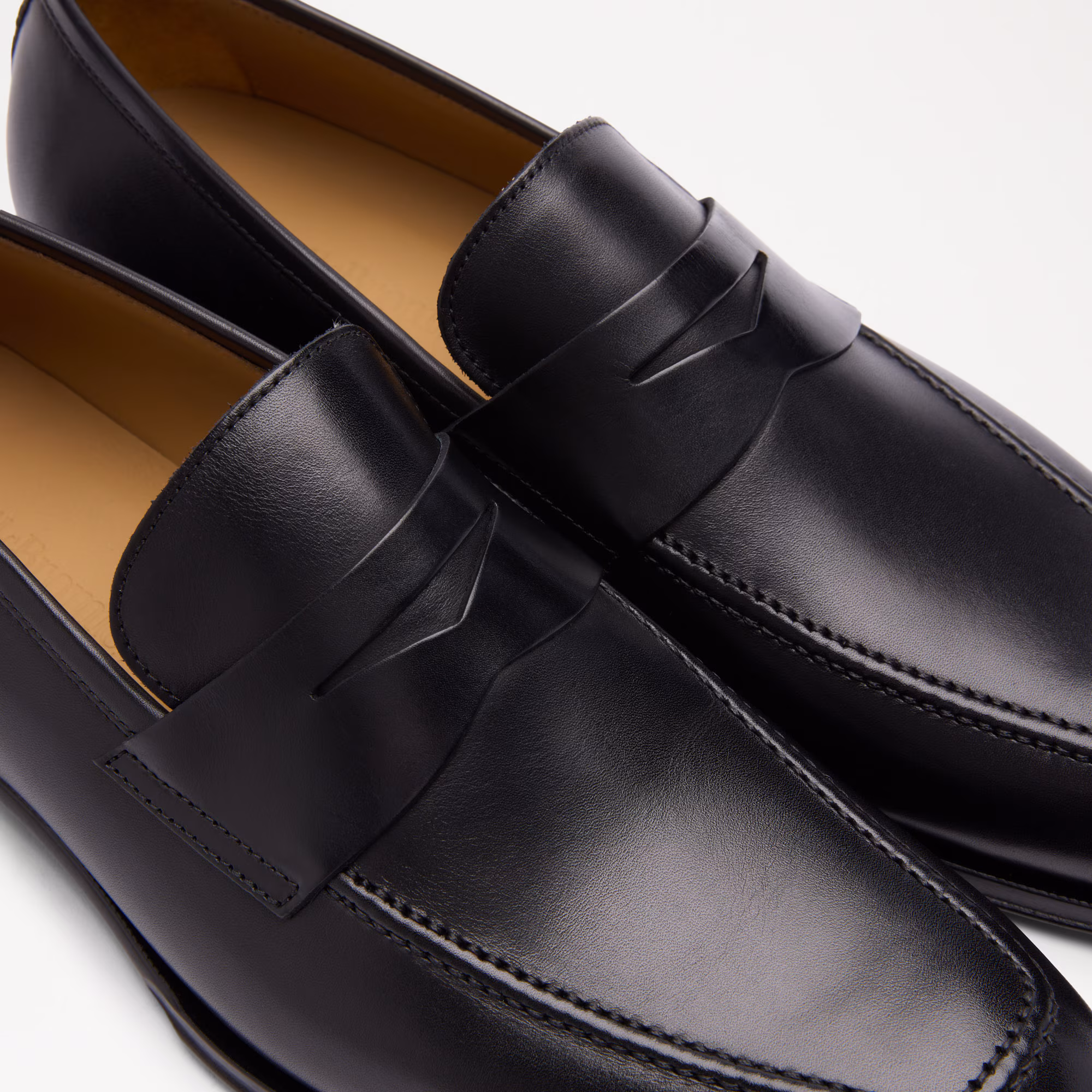 Condotti<br>Sleek Loafer