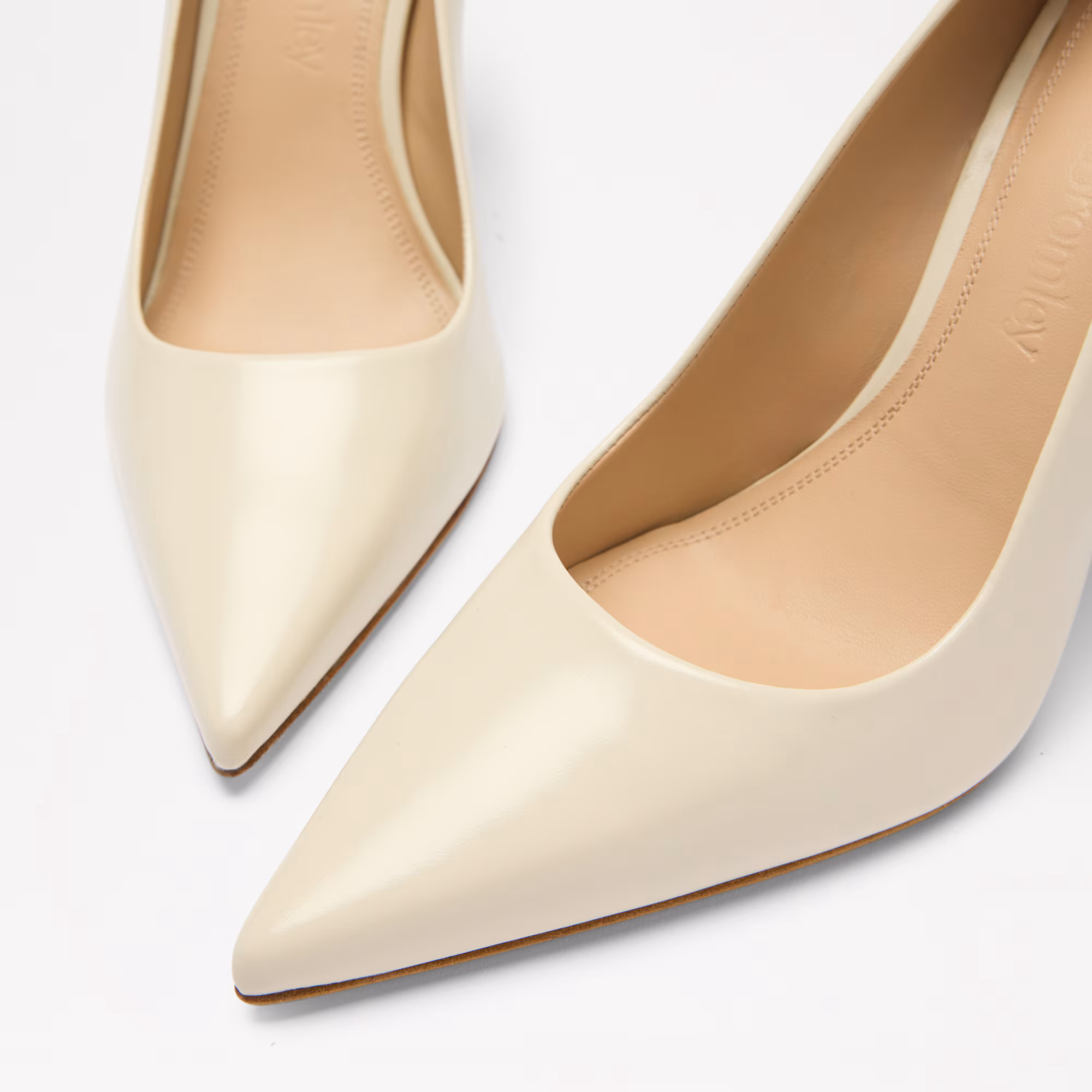 Everleigh Court<br>Classic Stiletto