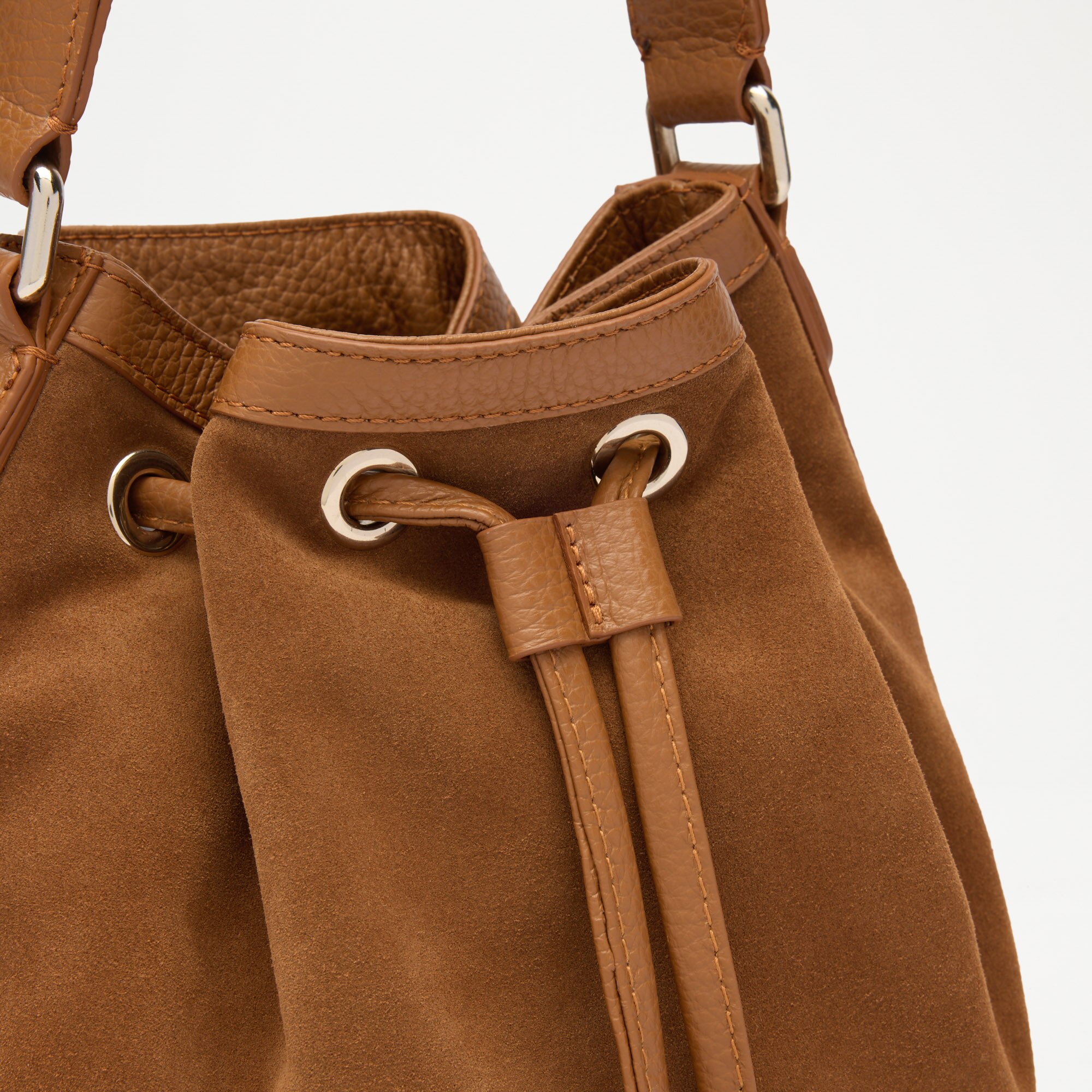 Hessle<br>Bucket Bag