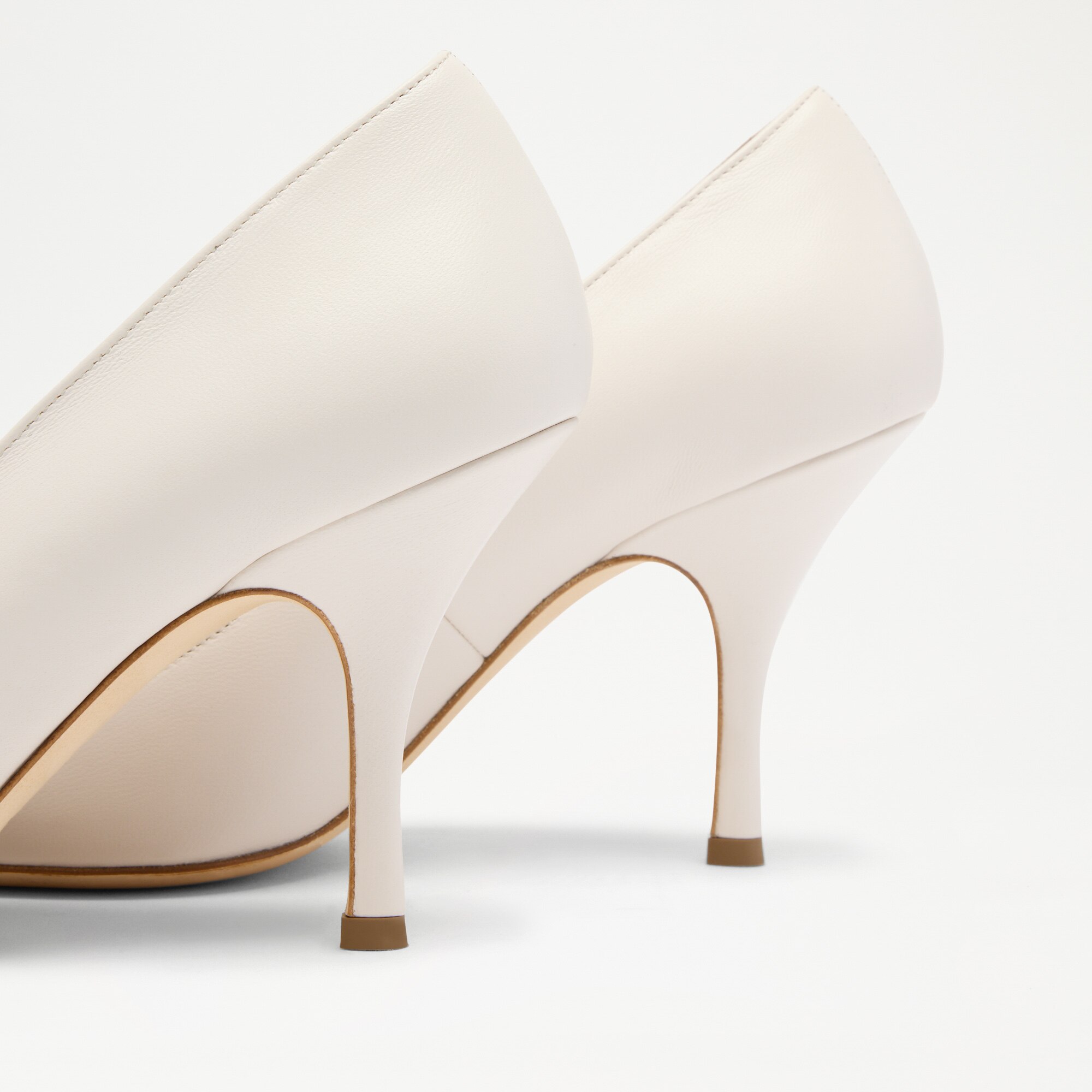 Hillcliffe Court High<br>High Heeled Court