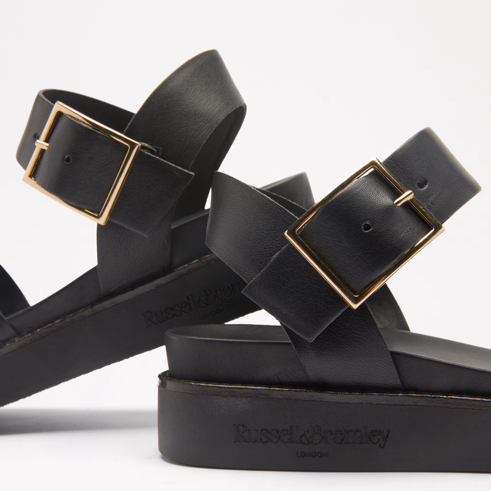 Boston<br>Flatform Sandal