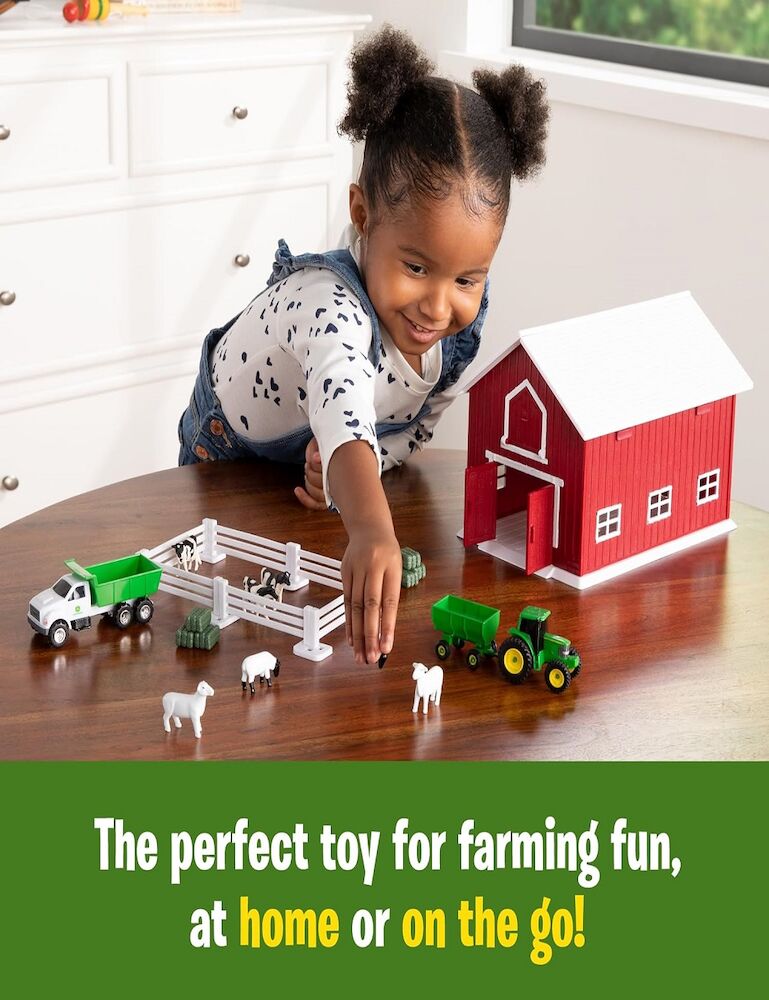 JOHN DEERE 24 Piece Farm Playset With Red Barn
