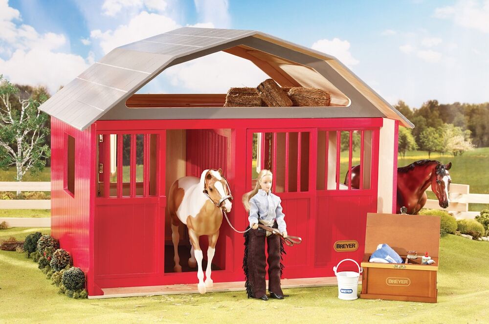 BREYER Traditional Red Two Stall Barn