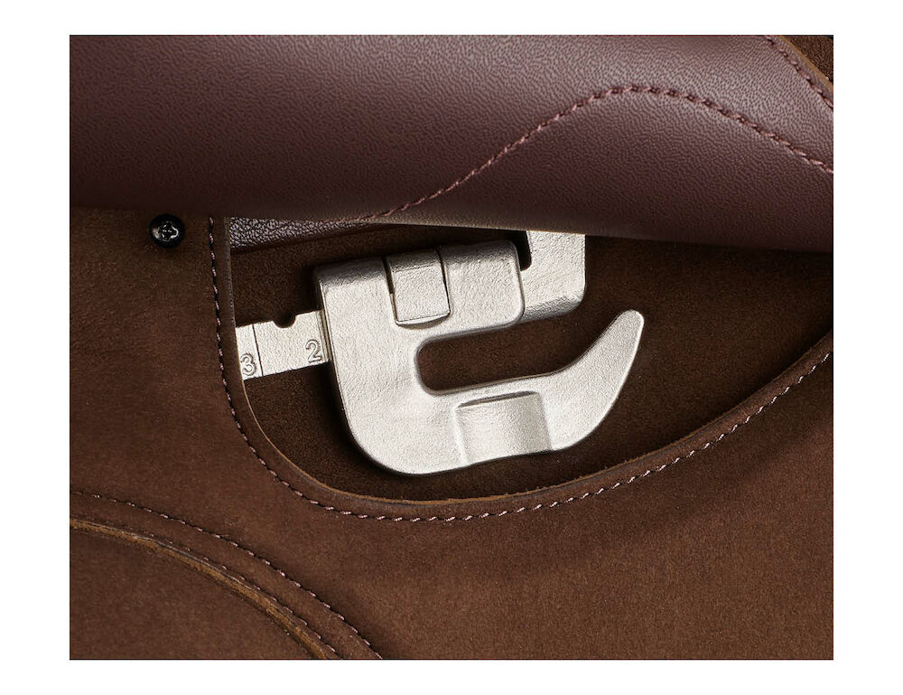 WINTEC Isabell Icon Dressage Saddle With Hart